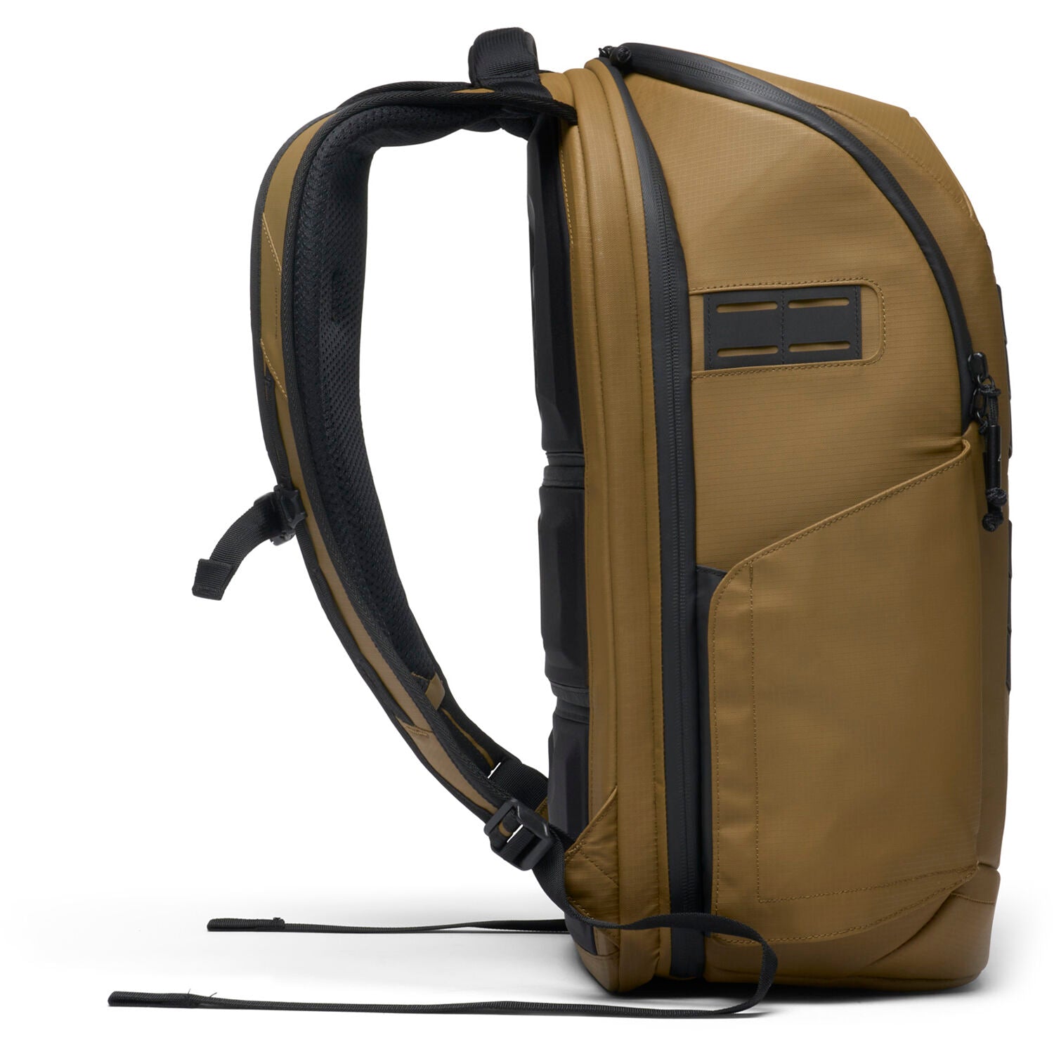 Nomatic McKinnon Camera Pack with 2 Small Packing Cubes (Coyote, 25L)