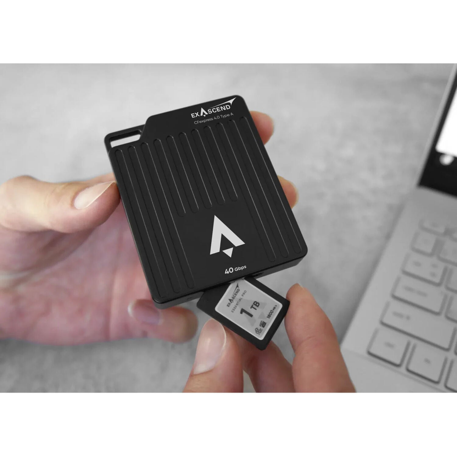 Exascend Nitro CFexpress 4.0 Type A Card Reader