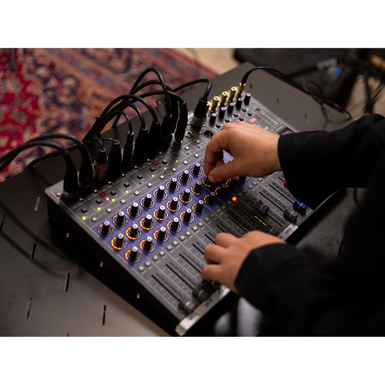 Zoom LiveTrak L12next 14x4 Digital Mixer and Recorder