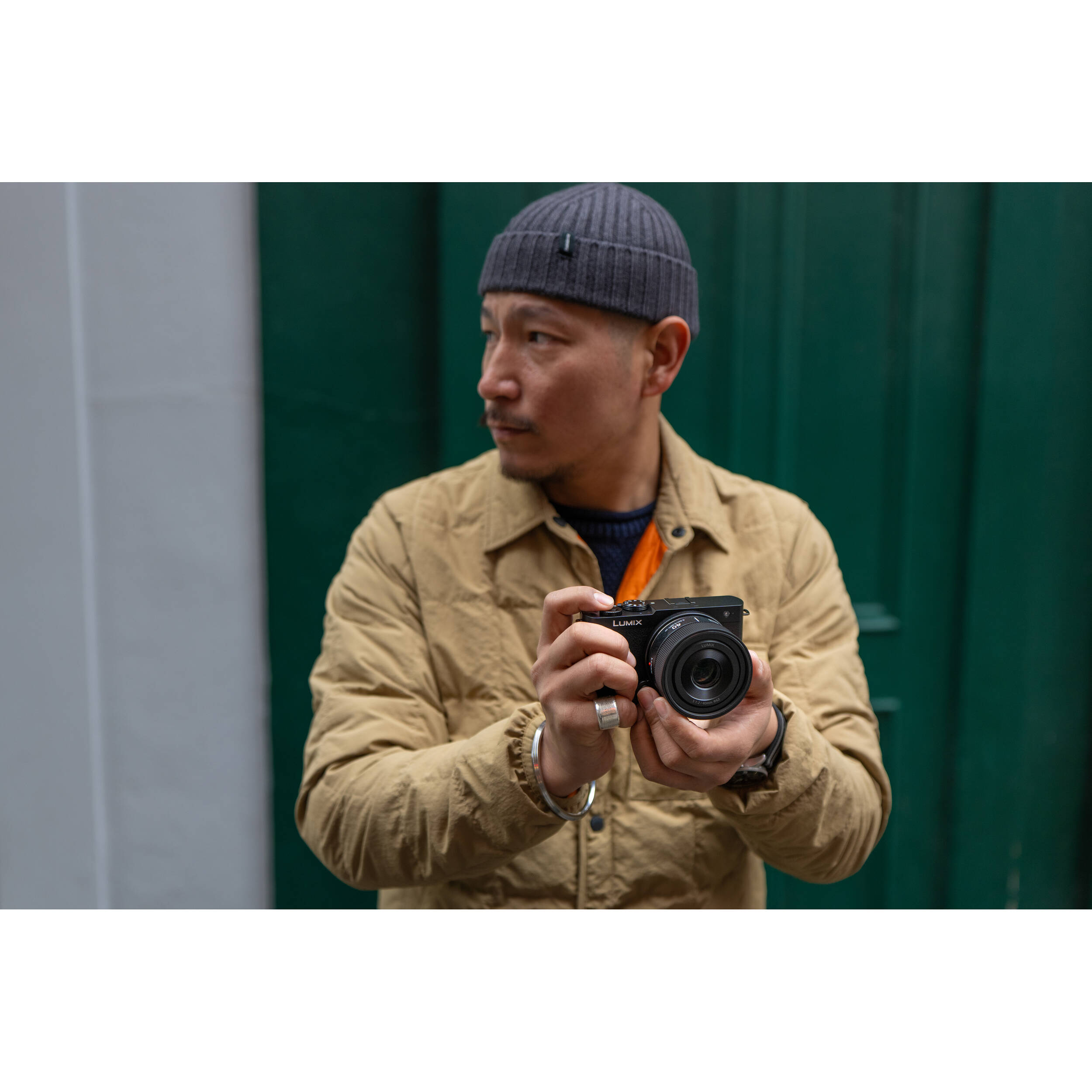Panasonic LUMIX S 40mm f/2 Lens (Black)