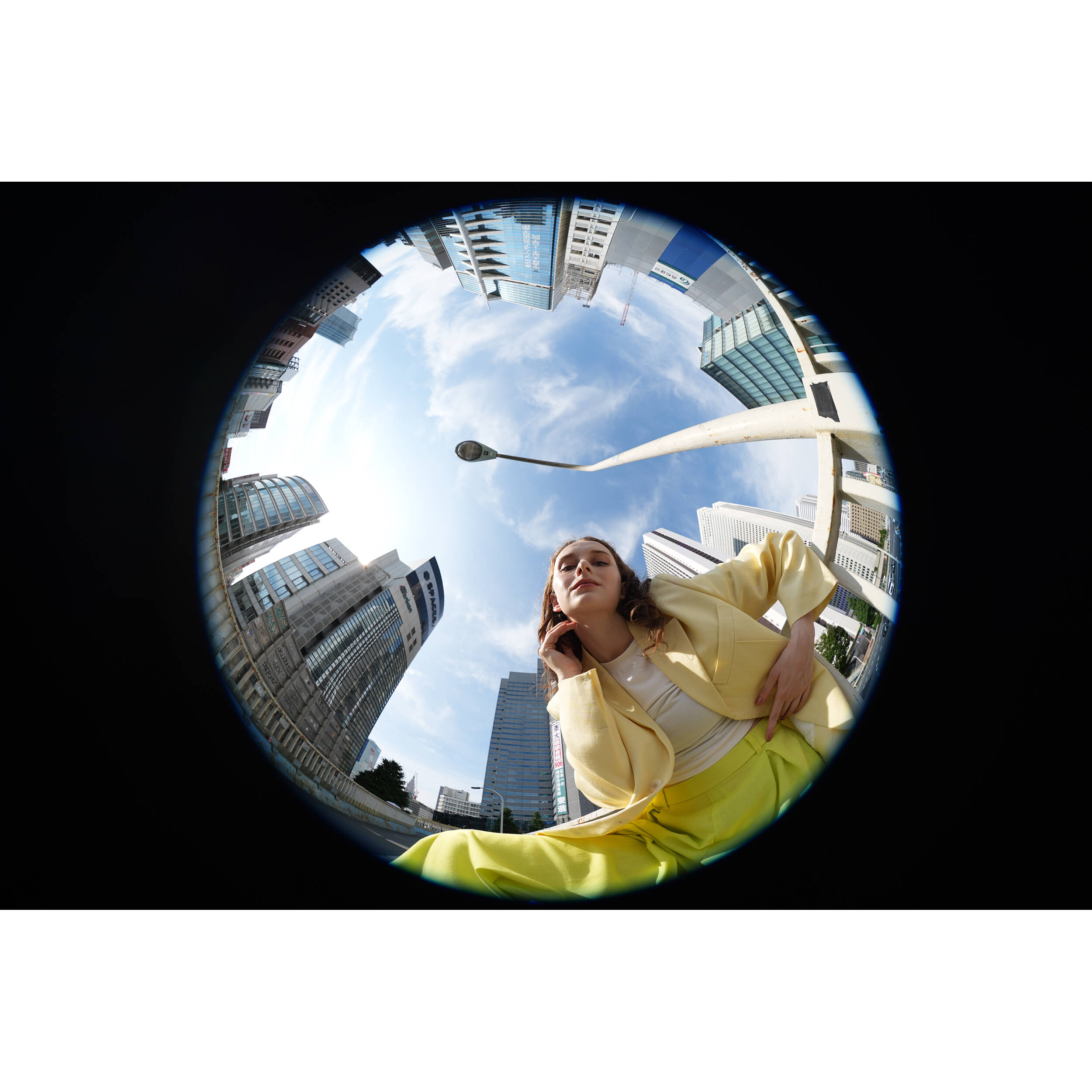 Sony FE 8-14mm f/3.5 Fisheye G Lens (Sony E)