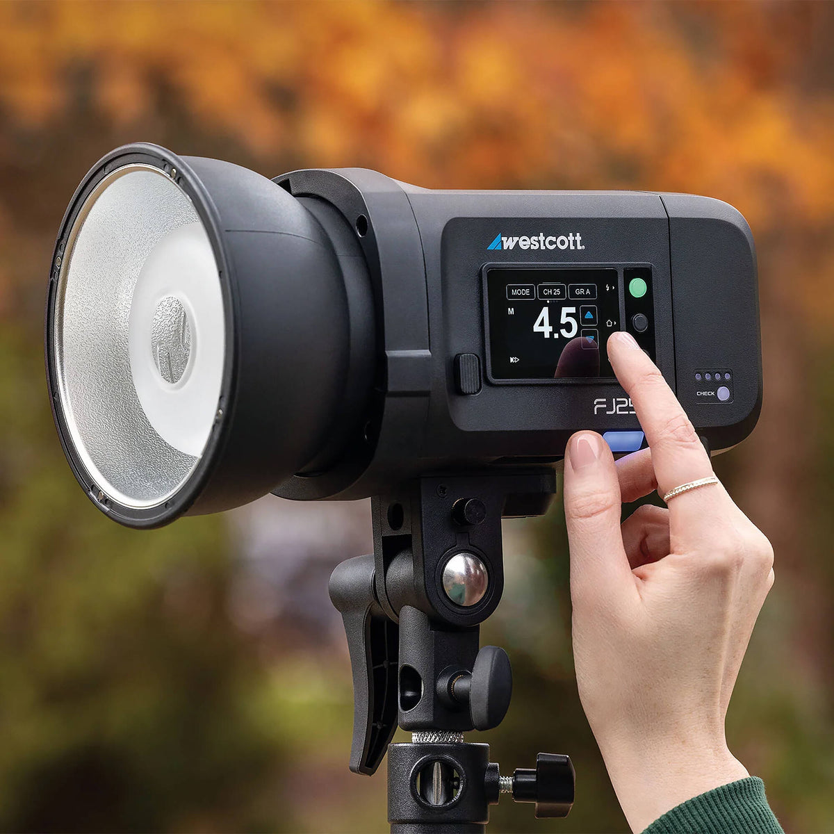 Westcott FJ250 250Ws Strobe with FJ-X3 M Multi-Brand Trigger (Newborn Portrait Kit)