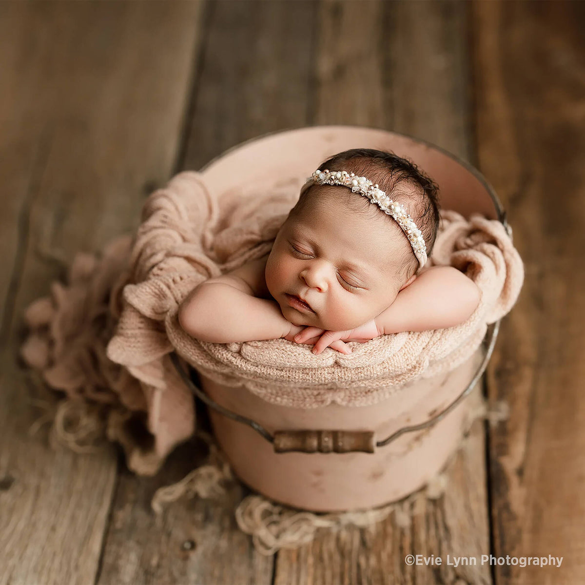 Westcott FJ250 250Ws Strobe with FJ-X3 M Multi-Brand Trigger (Newborn Portrait Kit)