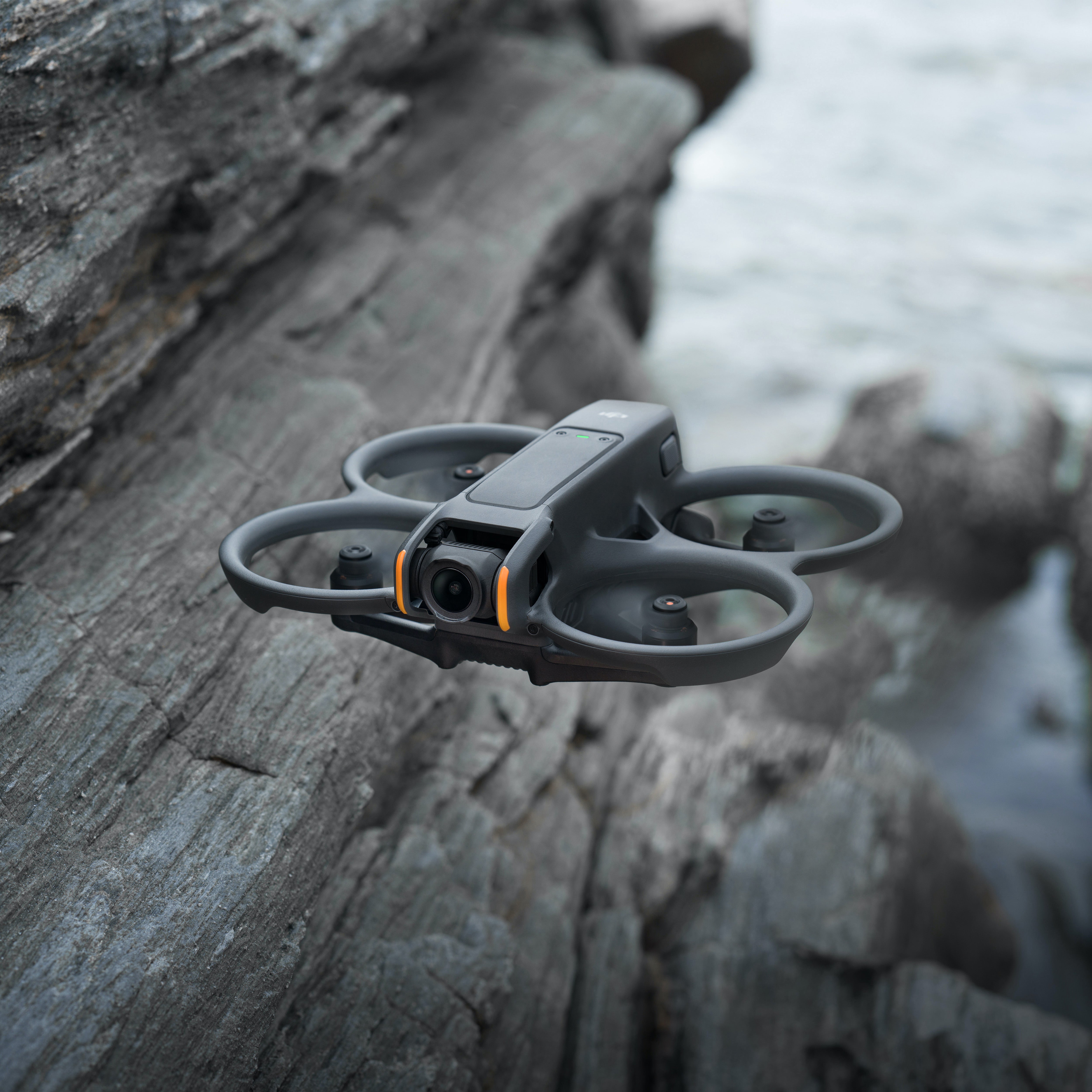 DJI Avata 2 Fly Smart Combo（Three Batteries）