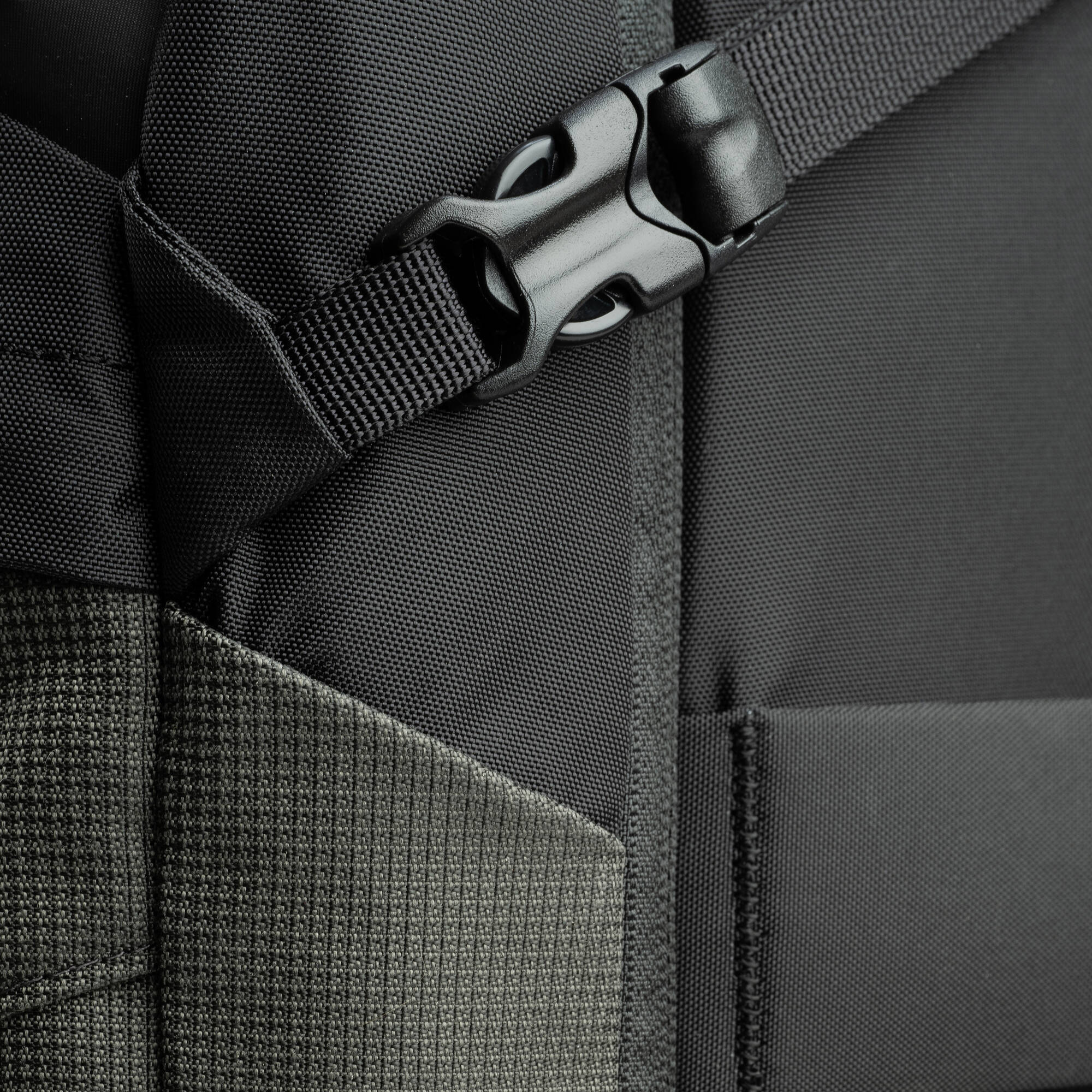 Think Tank Photo BackLight Long Lens Backpack (Slate Black)