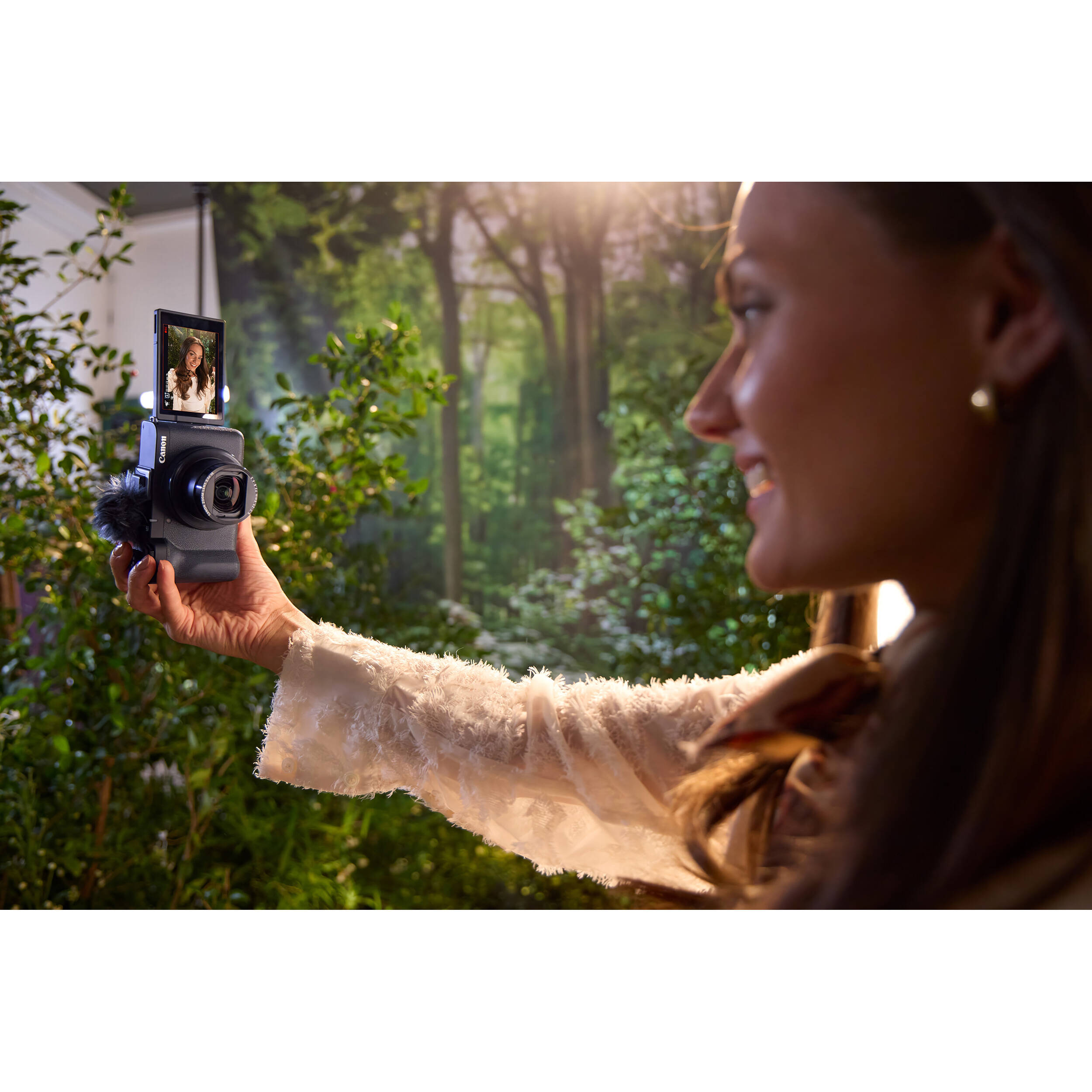 Canon PowerShot V1 Digital Camera | 22.3MP 1.4