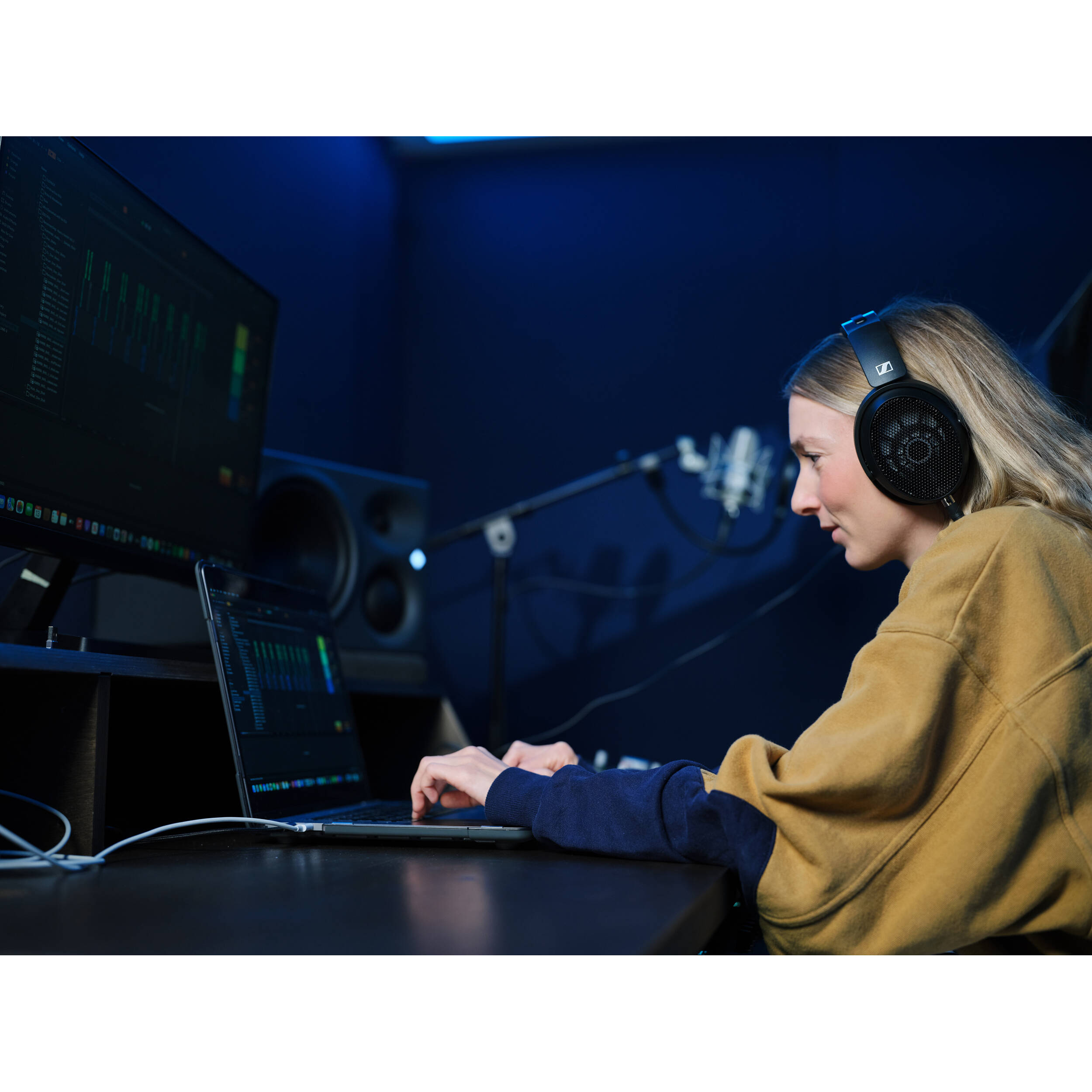 Sennheiser HD 490 PRO Professional Reference Open-Back Studio Headphones