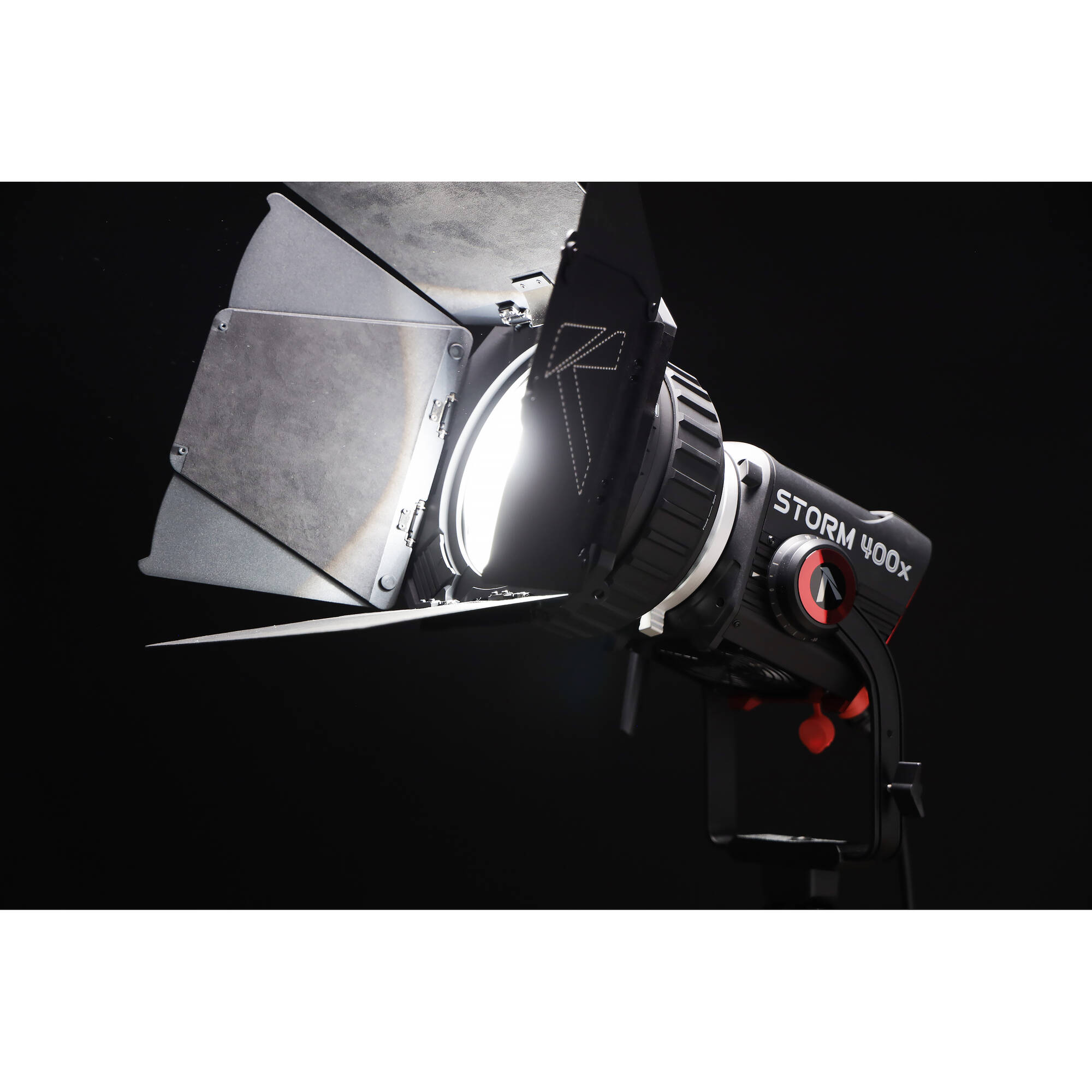 Aputure STORM 400x Tunable White LED Monolight (Gold Mount)