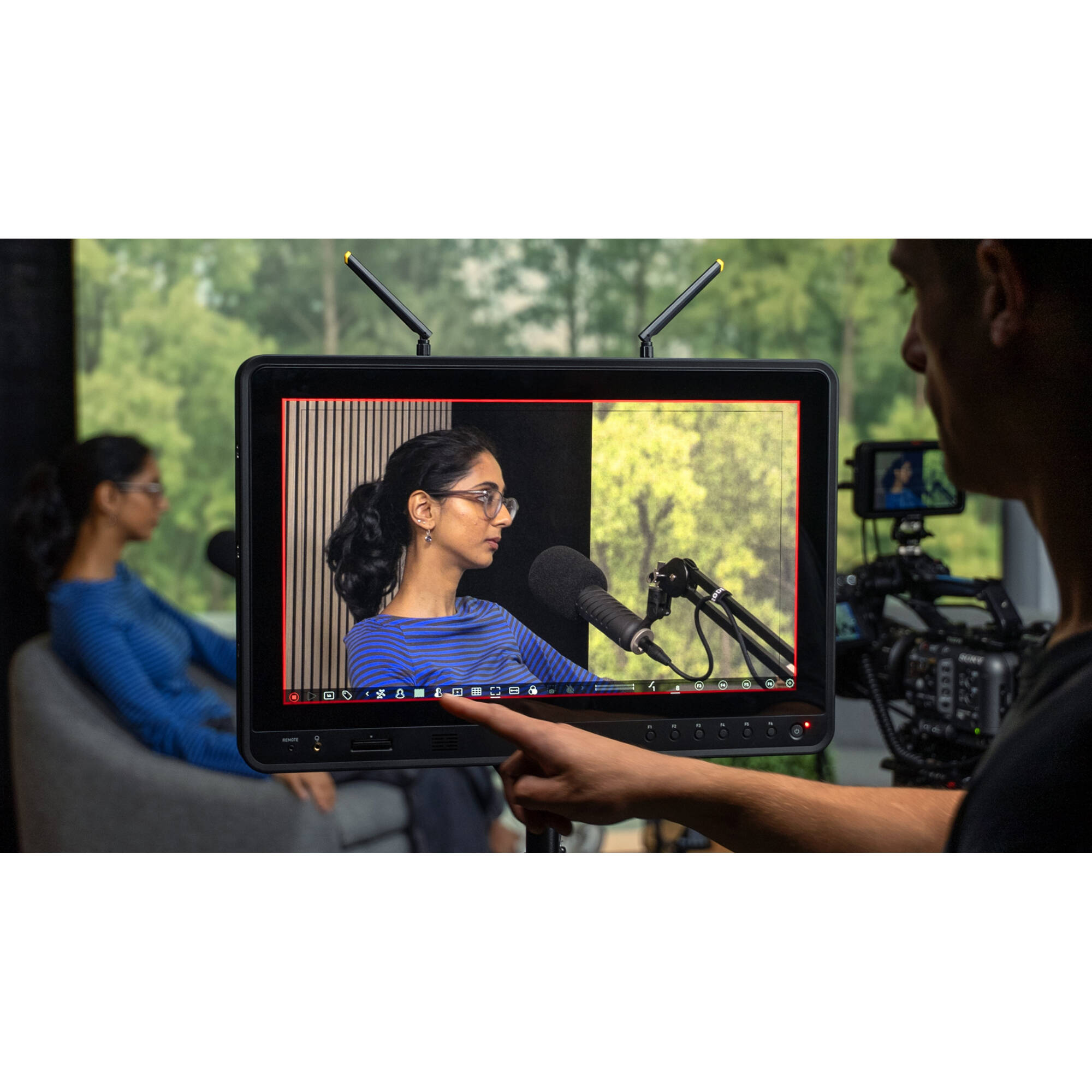 Atomos Sumo PRO-19 4K HDR Monitor-Recorder-Switcher