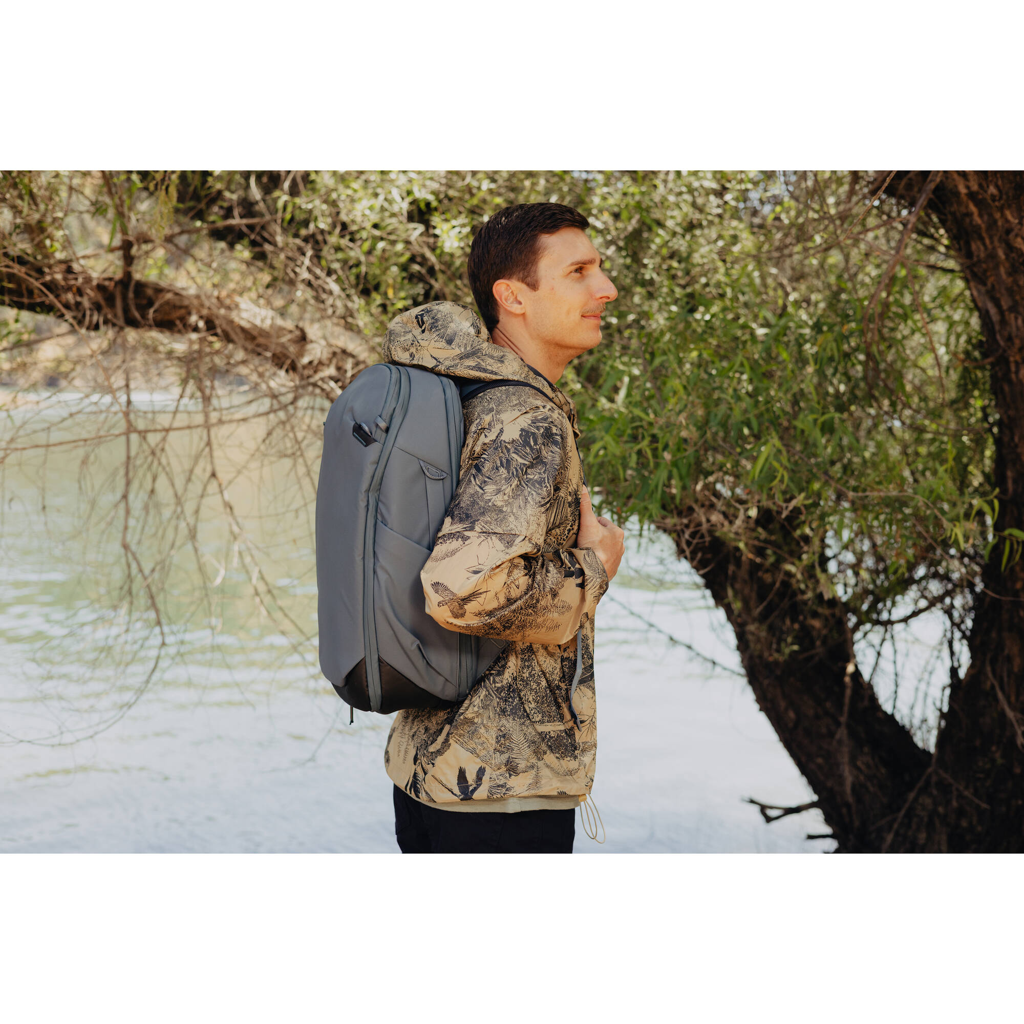 Peak Design 30L travel backpack - Ocean