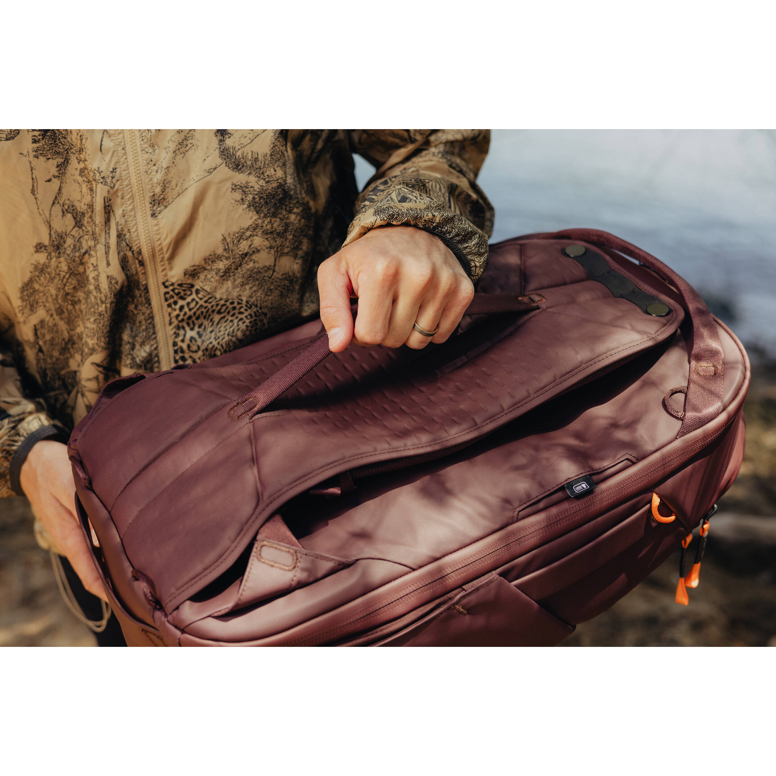 Peak Design 30L travel backpack - Eclipse
