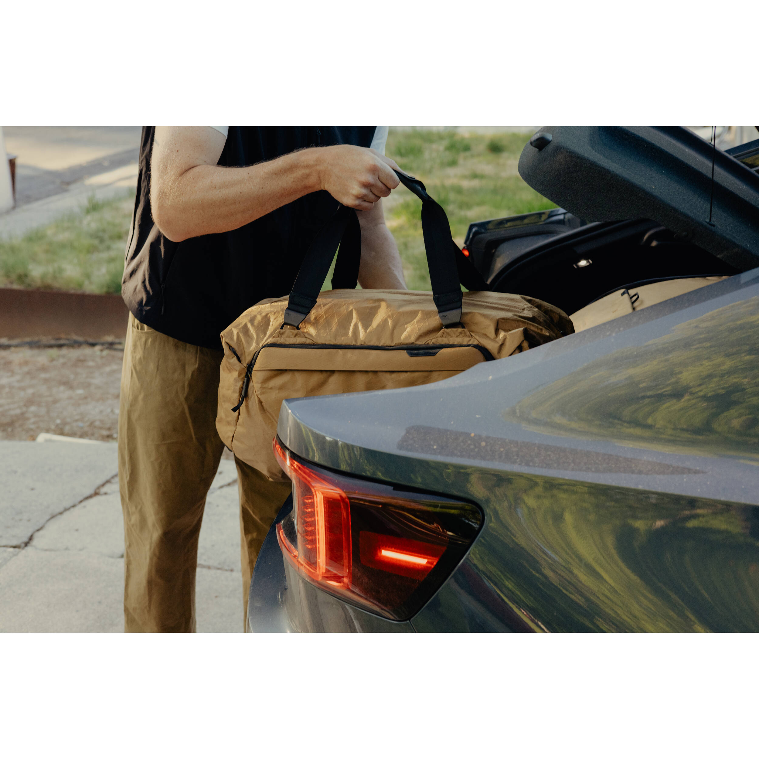 Peak Design Travel Duffel (Coyote, 50L)