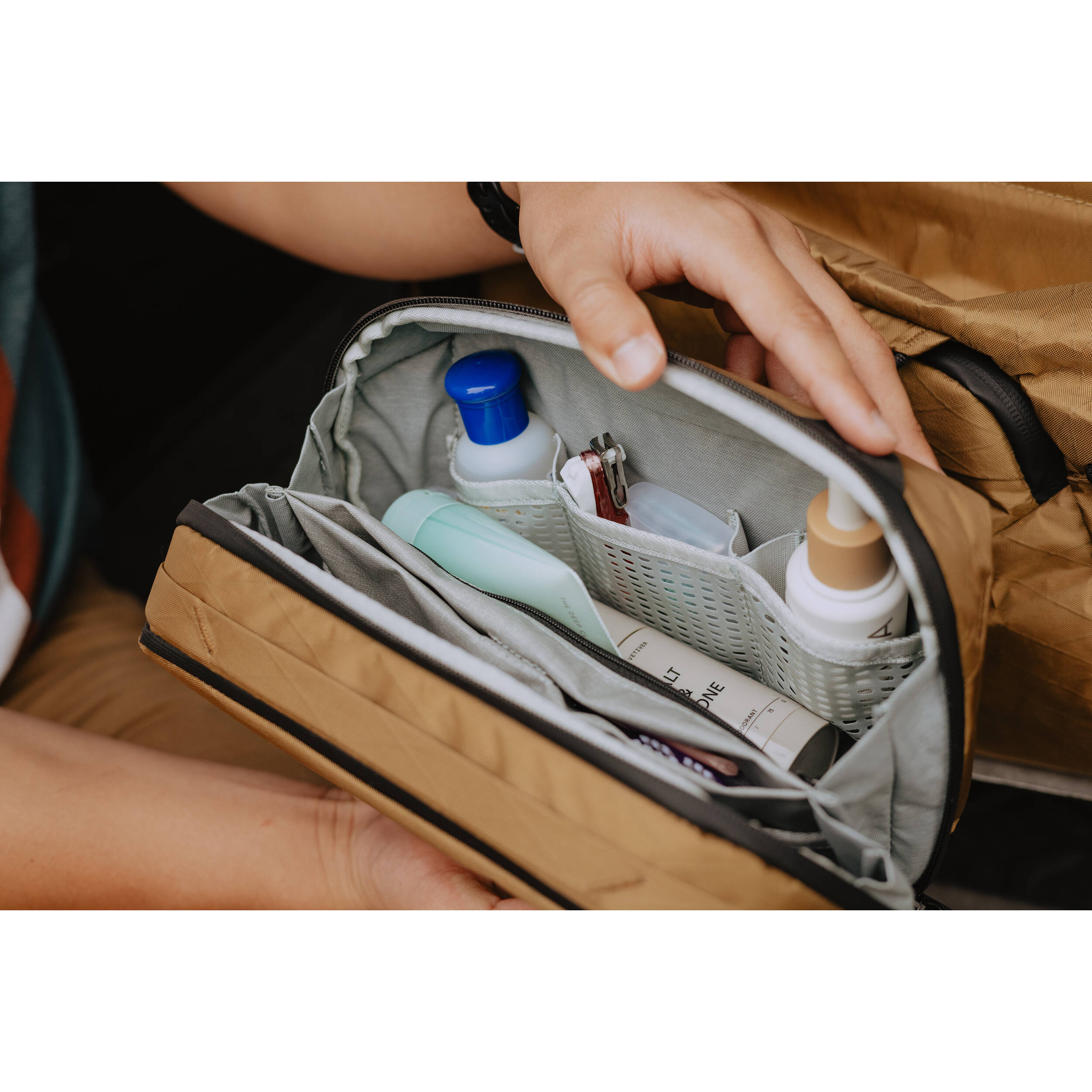 Peak Design Travel Wash Pouch (Coyote, 2.5L)