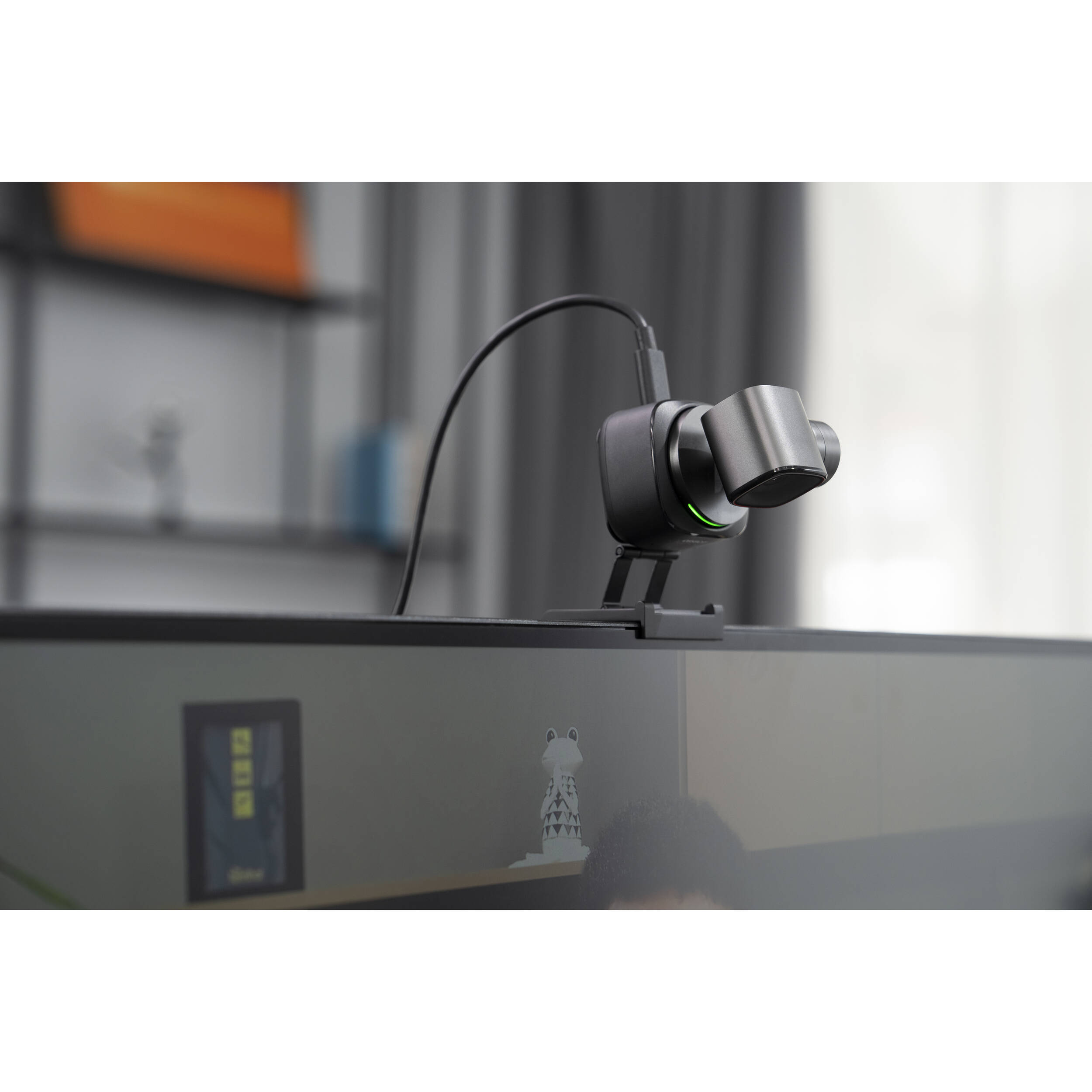 OBSBOT Tiny 2 AI-Powered PTZ 4K Webcam with Tiny Smart Remote Control 2 Combo