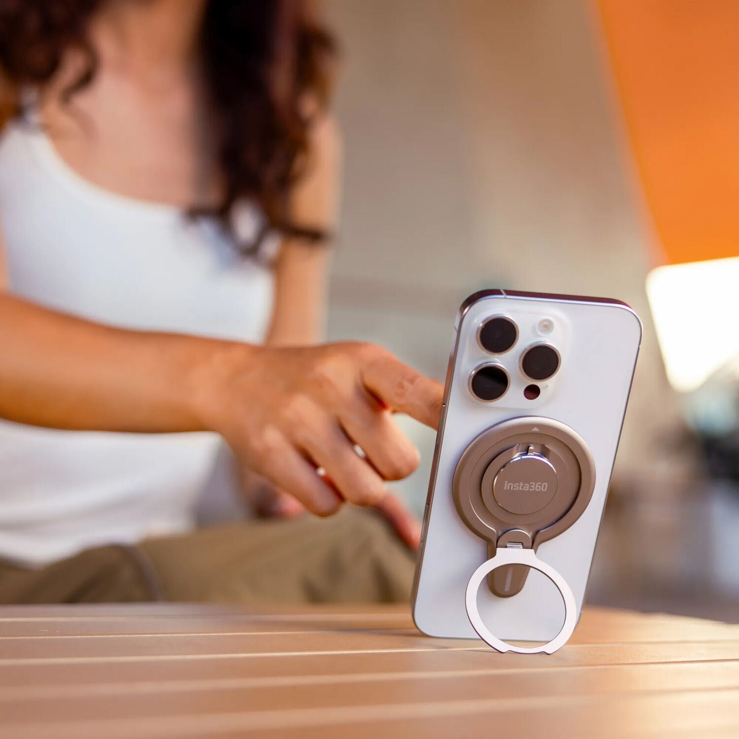 Insta360 Flow 2 Pro Smartphone Gimbal Stabilizer Creator Kit (Gray)