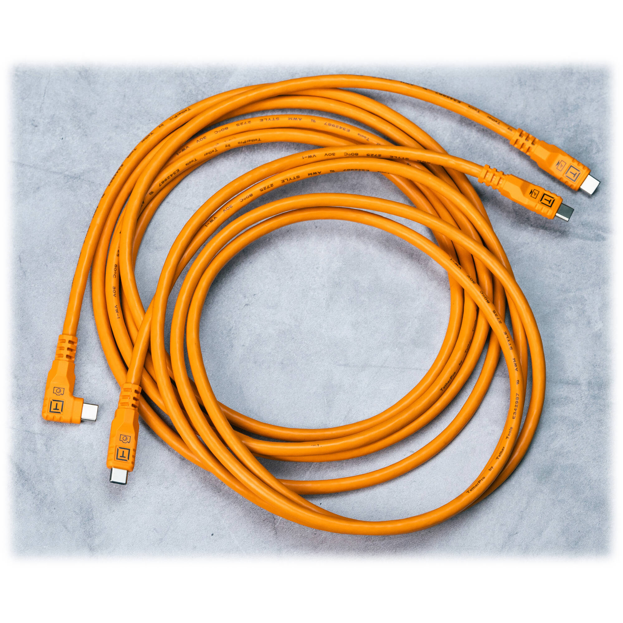 Tether Tools TetherPro Optima Câble USB-C (6', orange haute visibilité, angle droit)