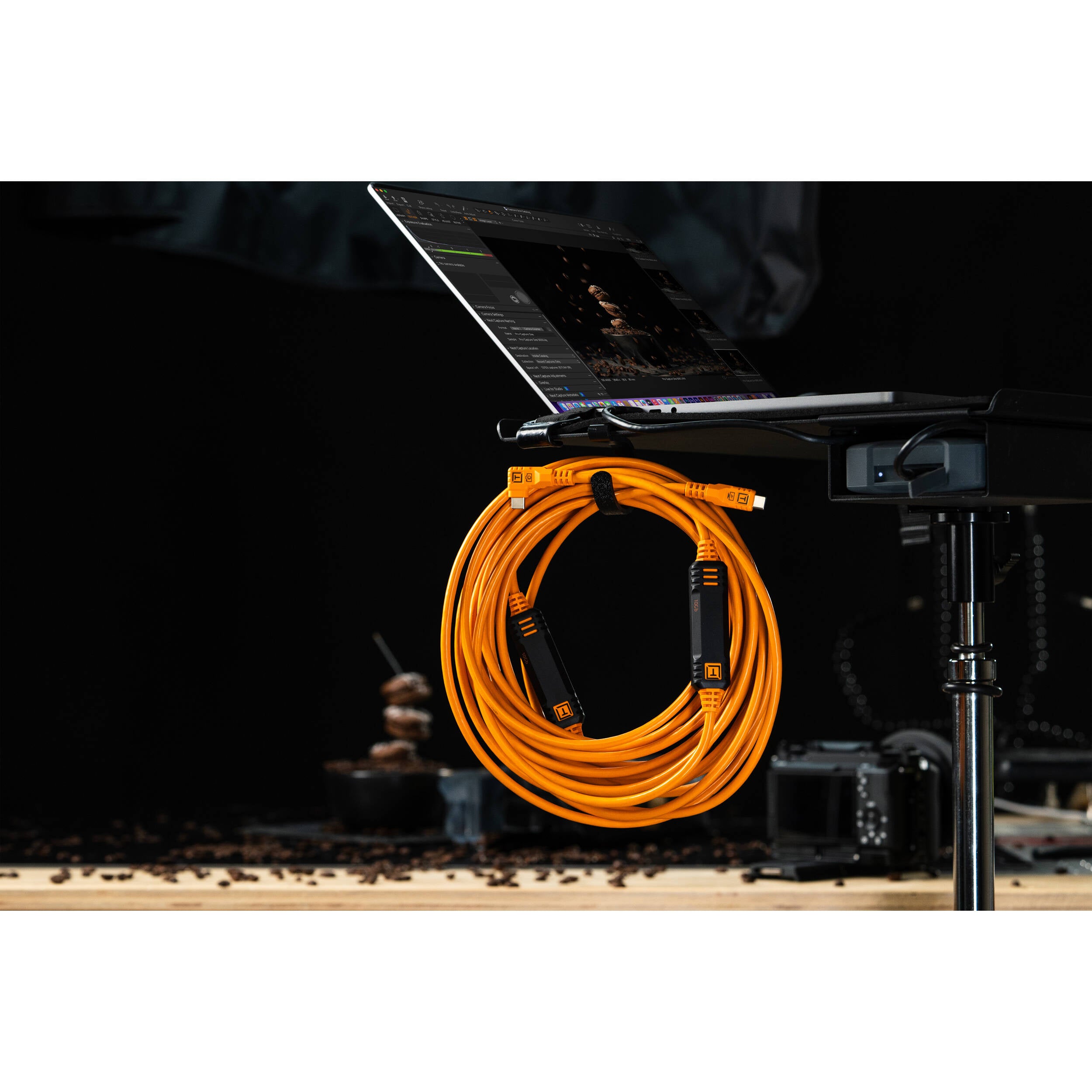 Tether Tools TetherPro Optima USB-C Cable (31', High-Visibility Orange, Right-Angle) - Open Box