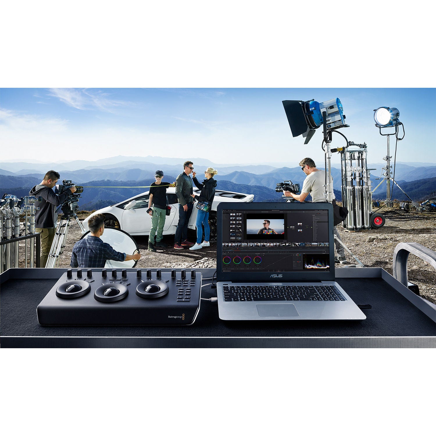 Blackmagic Design DaVinci Resolve Mini Panneau avec licence Studio Resolve