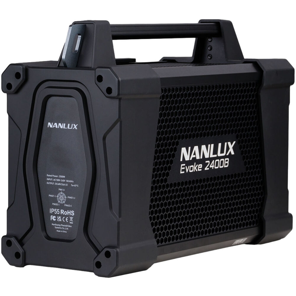 Nanlux Evoke 2400B Bi-color Spot Light with Reflector 45° in Flight case