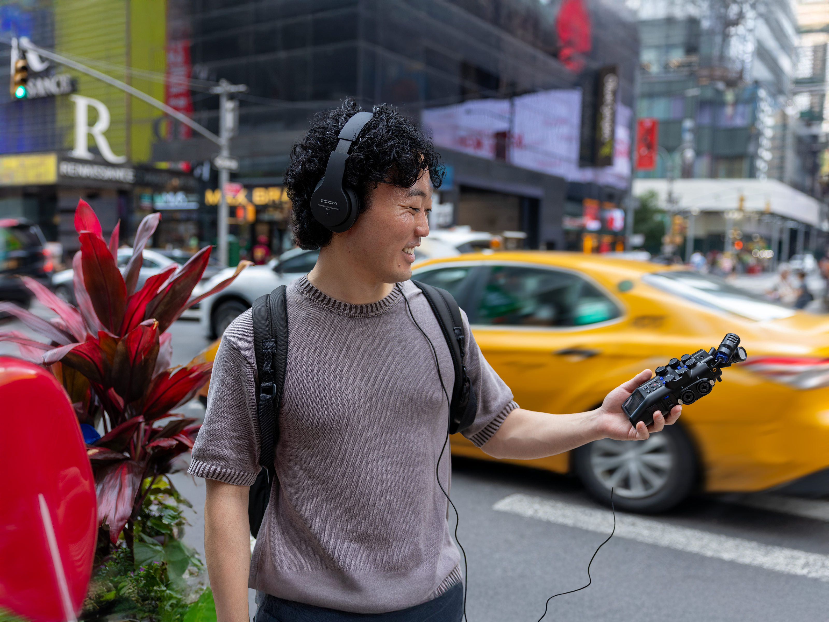 Zoom H6studio Handy Recorder