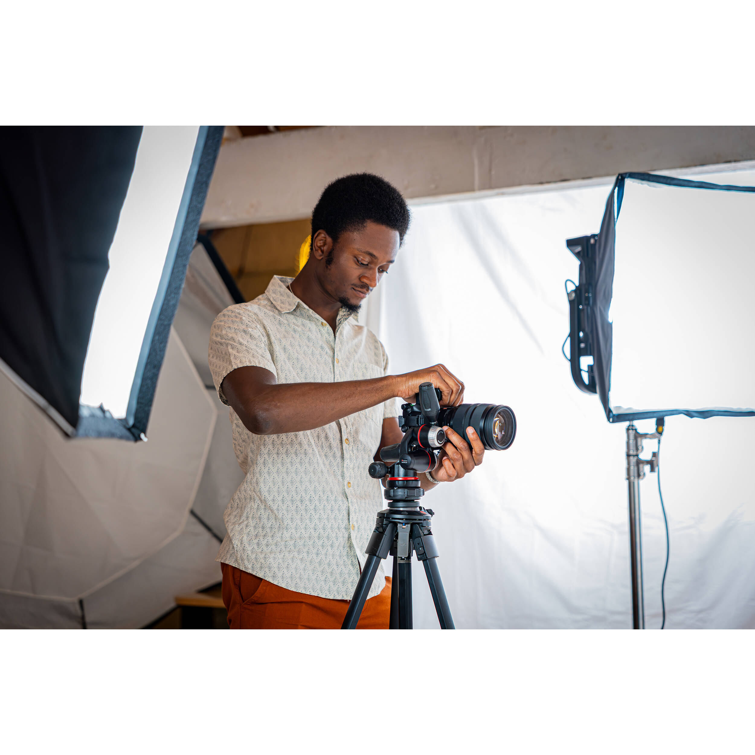 Manfrotto ONE Aluminum Tripod with 500X Fluid Head