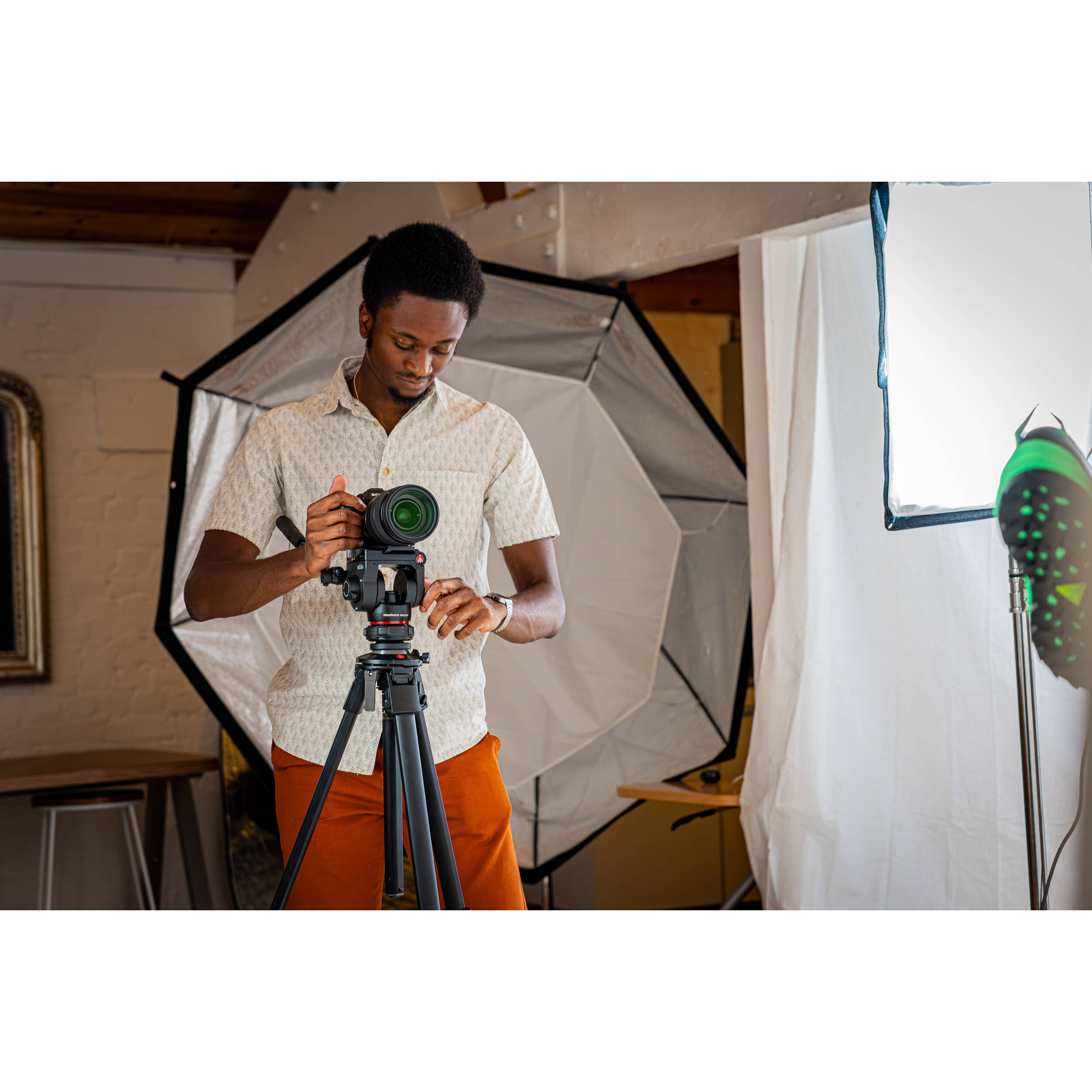 Manfrotto ONE Aluminum Tripod with 500X Fluid Head