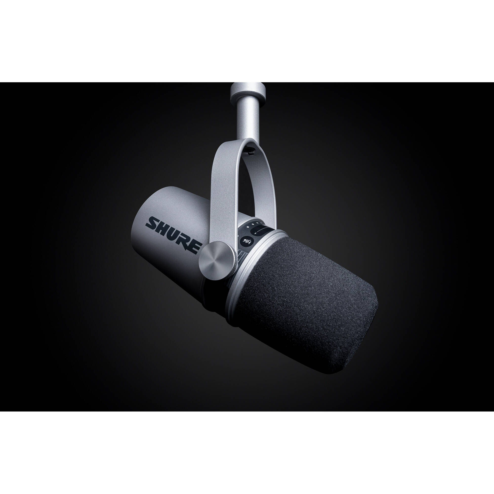 Microphone de podcasting argenté Shure avec câbles USB-A et USB-C