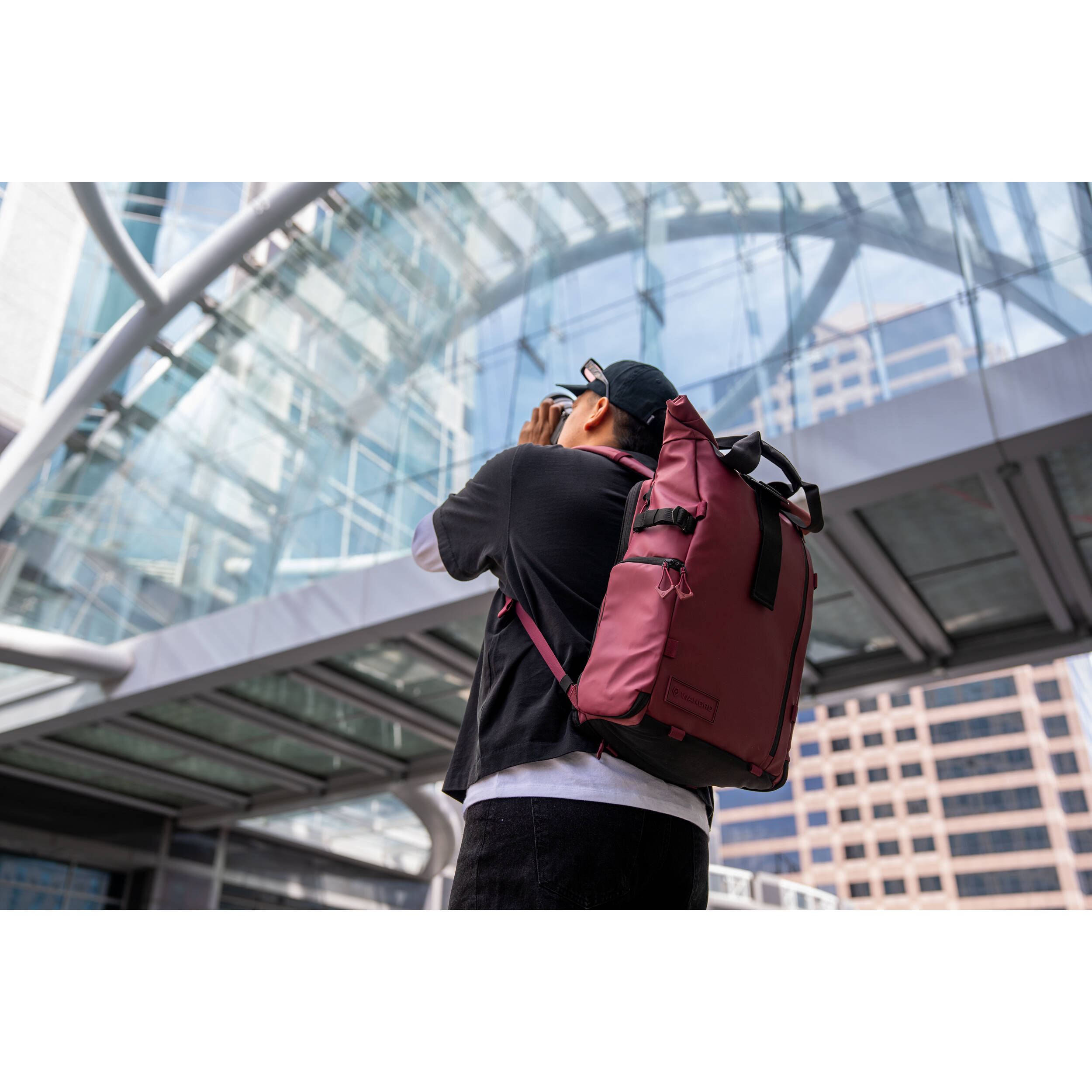 Wandrd PRVKE V4 21L Backpack Photo Bundle - Sedona Orange
