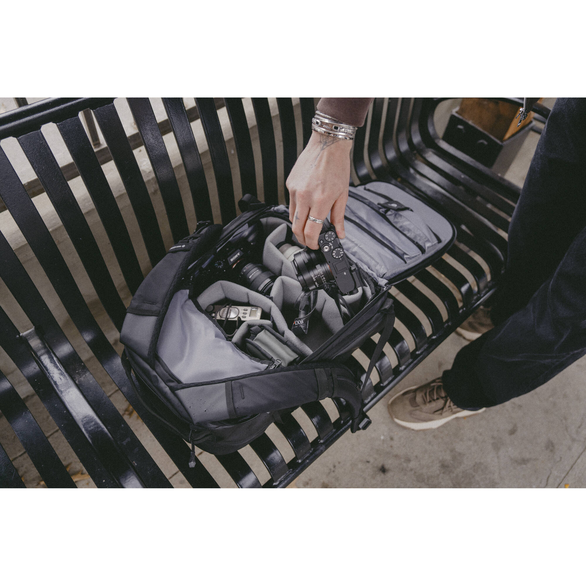 Wandrd PRVKE 31 Pocket Backpack Photo Bundle (Black)
