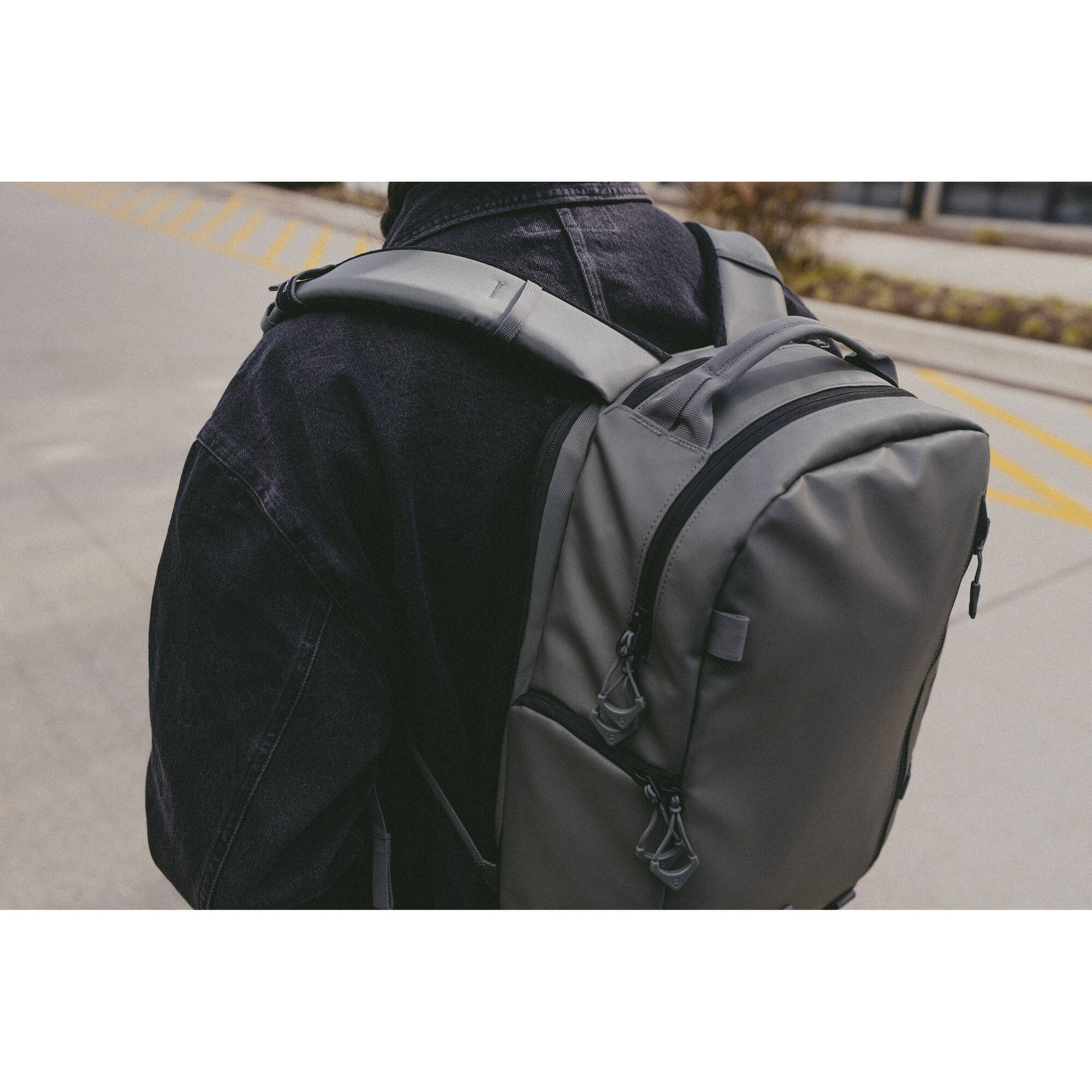 Wandrd PRVKE 21 Zip Backpack Photo Bundle (Wasatch Green)