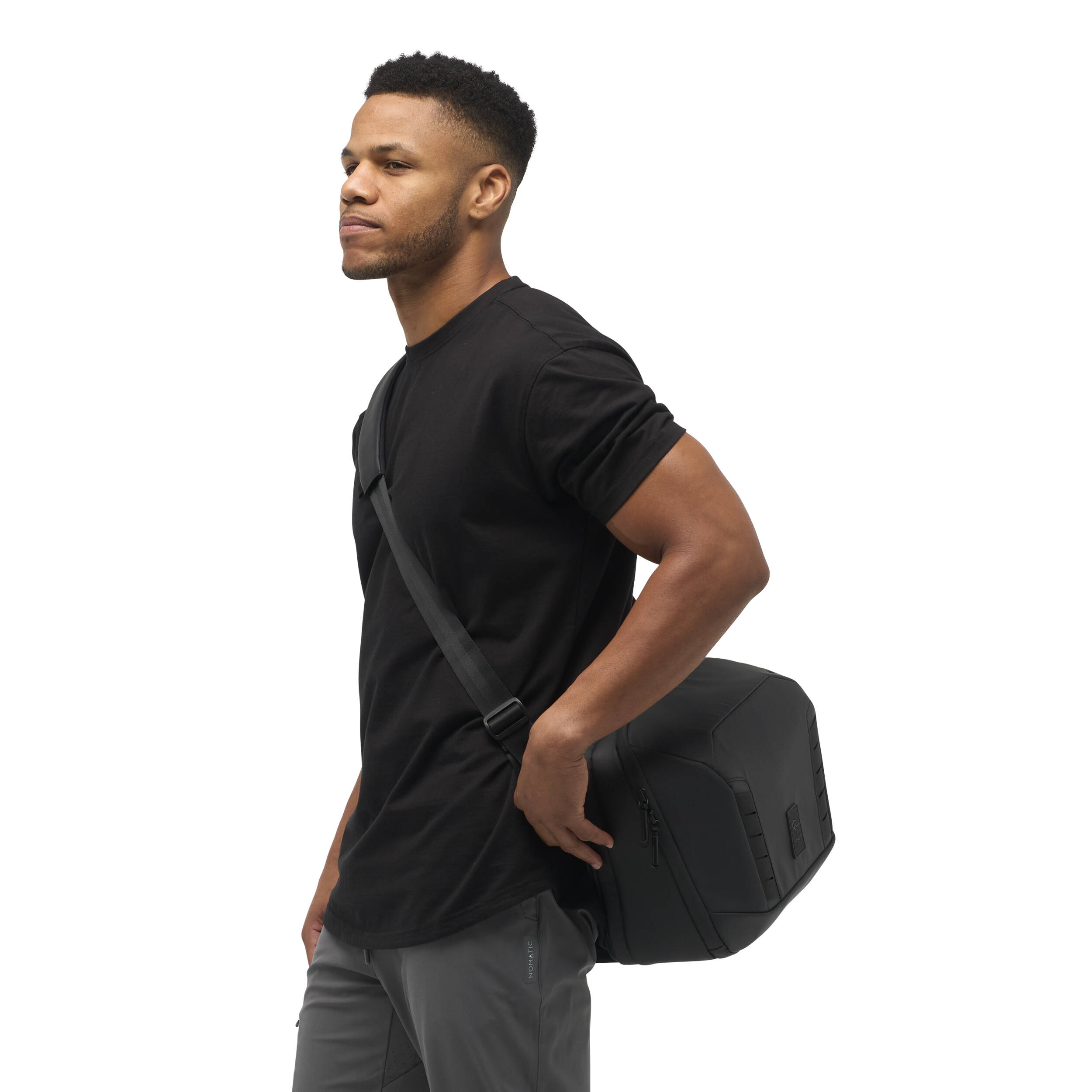 Nomatic McKinnon Camera Messenger 13L - Black