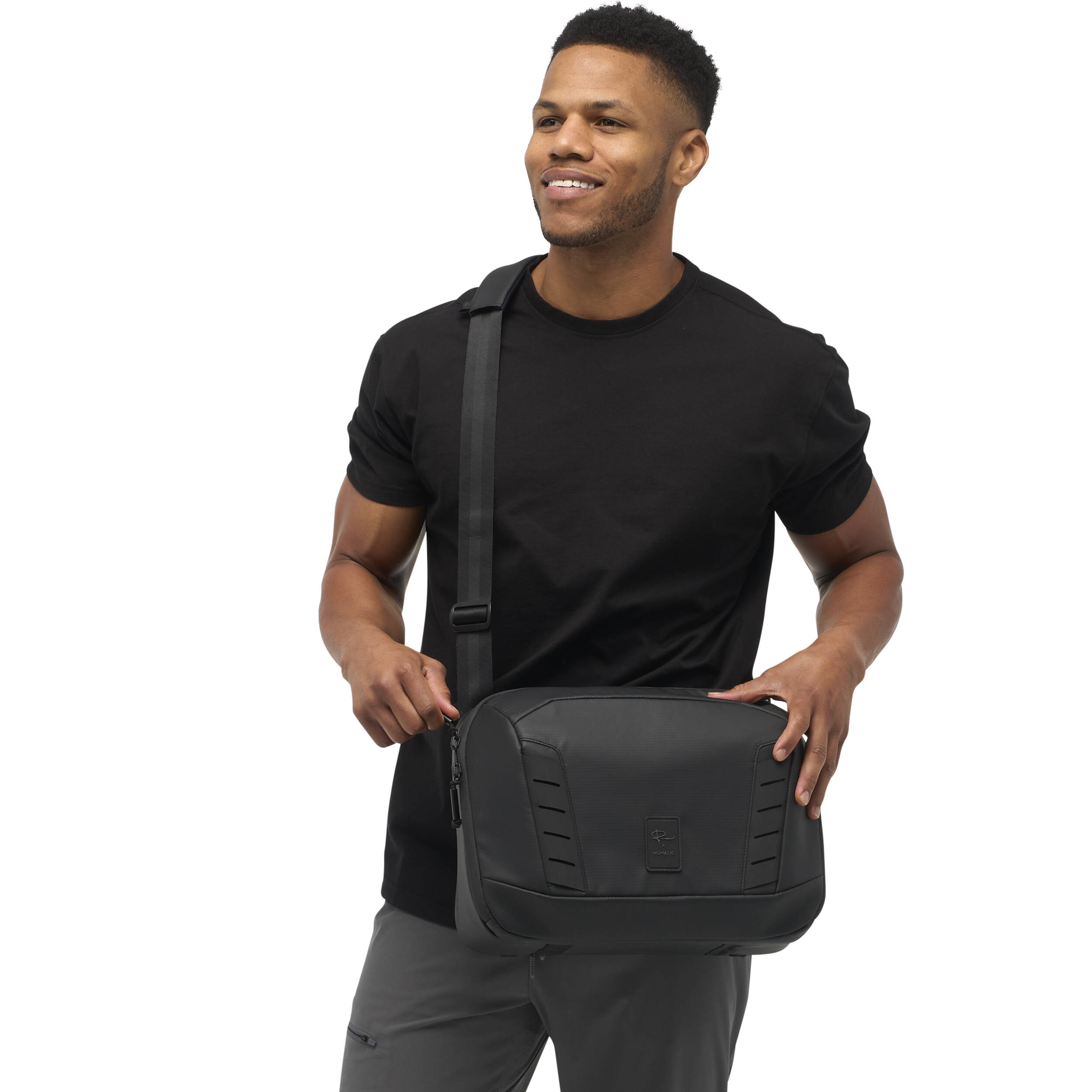 Nomatic McKinnon Camera Messenger 13L - Black