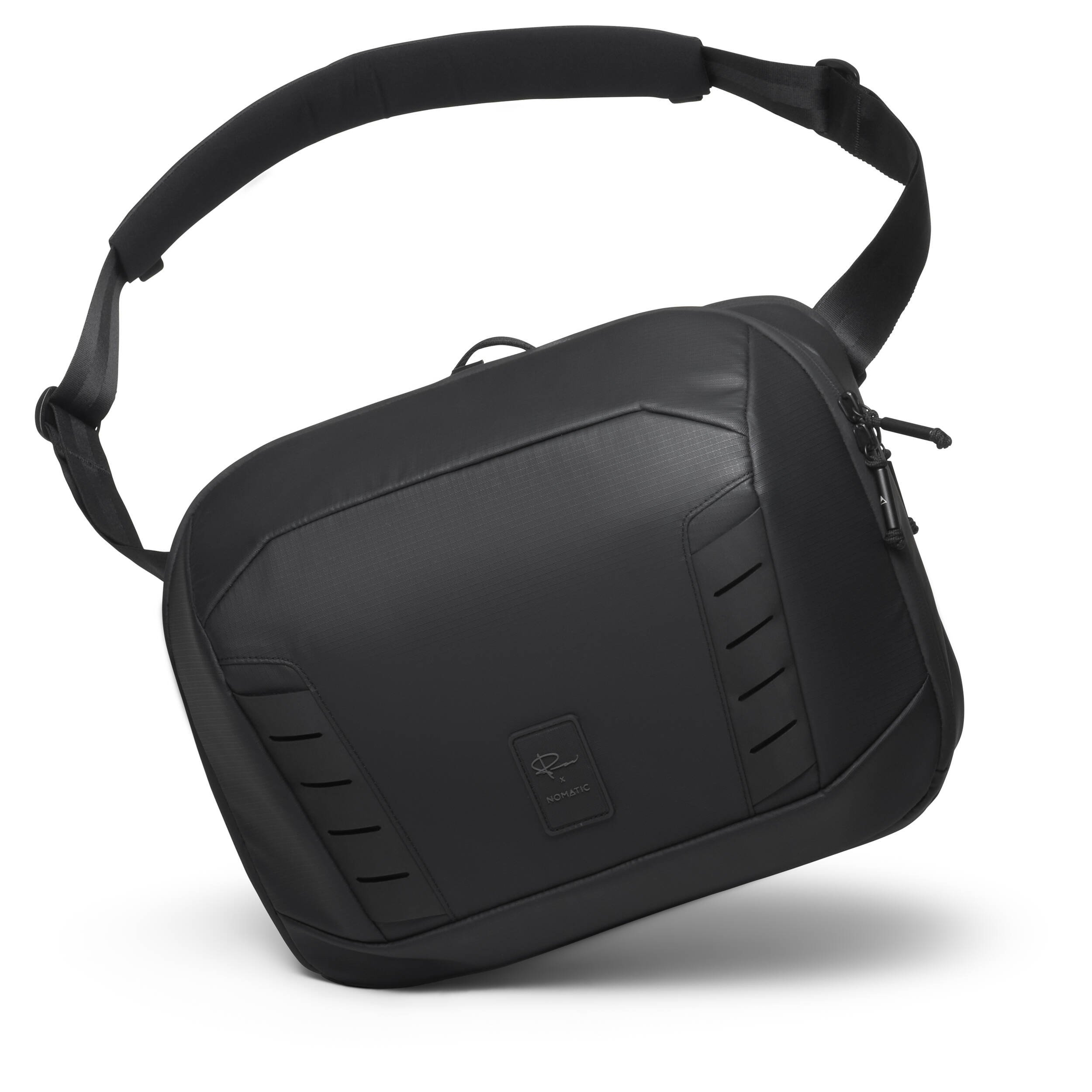 Nomatic McKinnon Camera Messenger 13L - Black