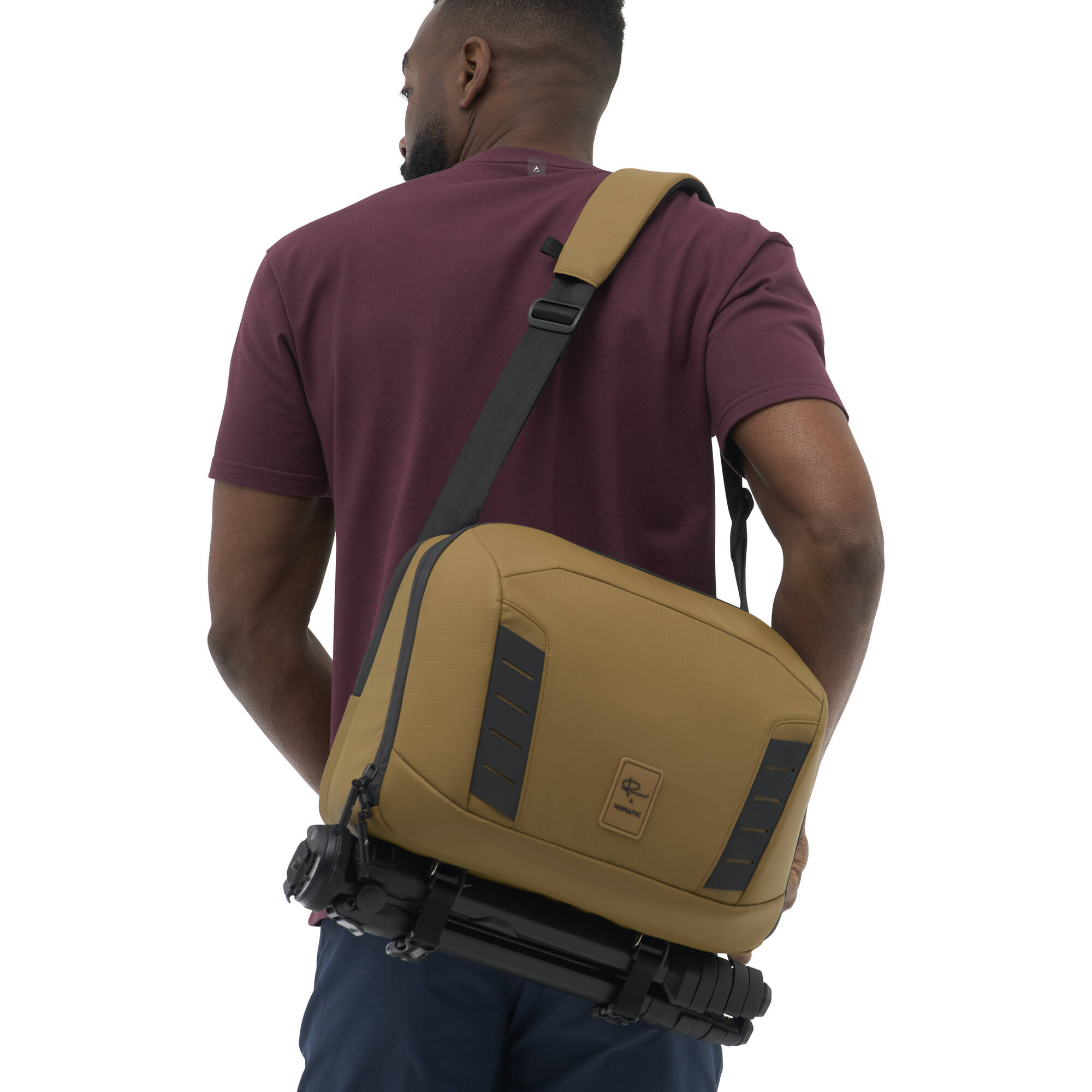 Nomatic McKinnon Camera Messenger 13L- Coyote