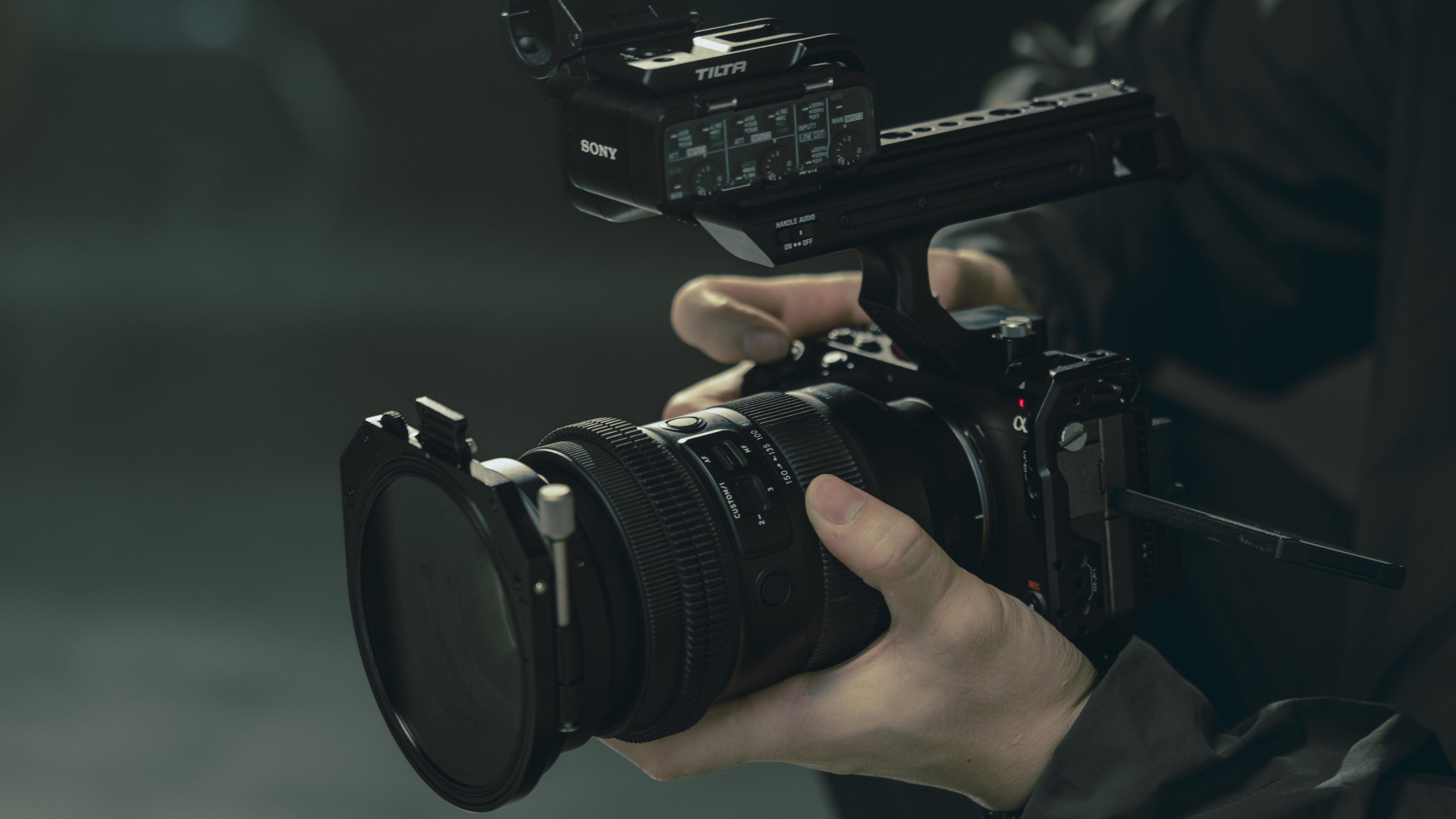 Cage de caméra Tilta pour Sony FX3 / FX30 V2 Kit léger - Grey en titane