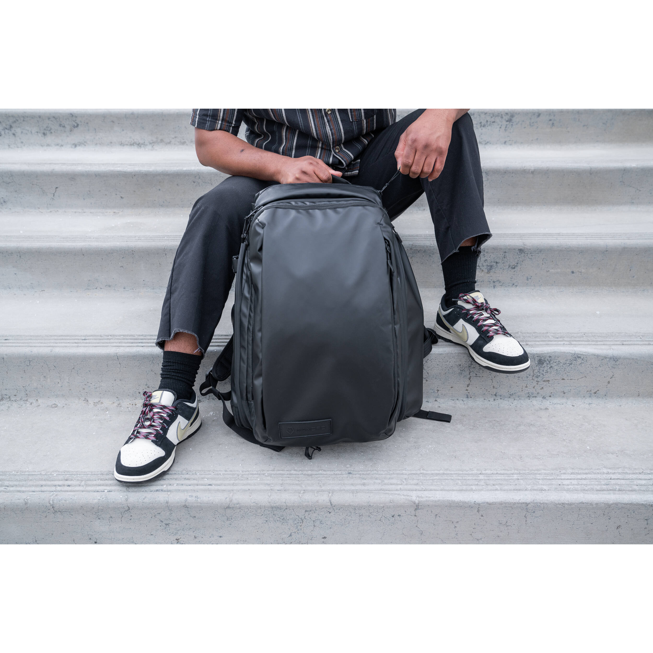 WANDRD Transit Travel Backpack - 35L - Black