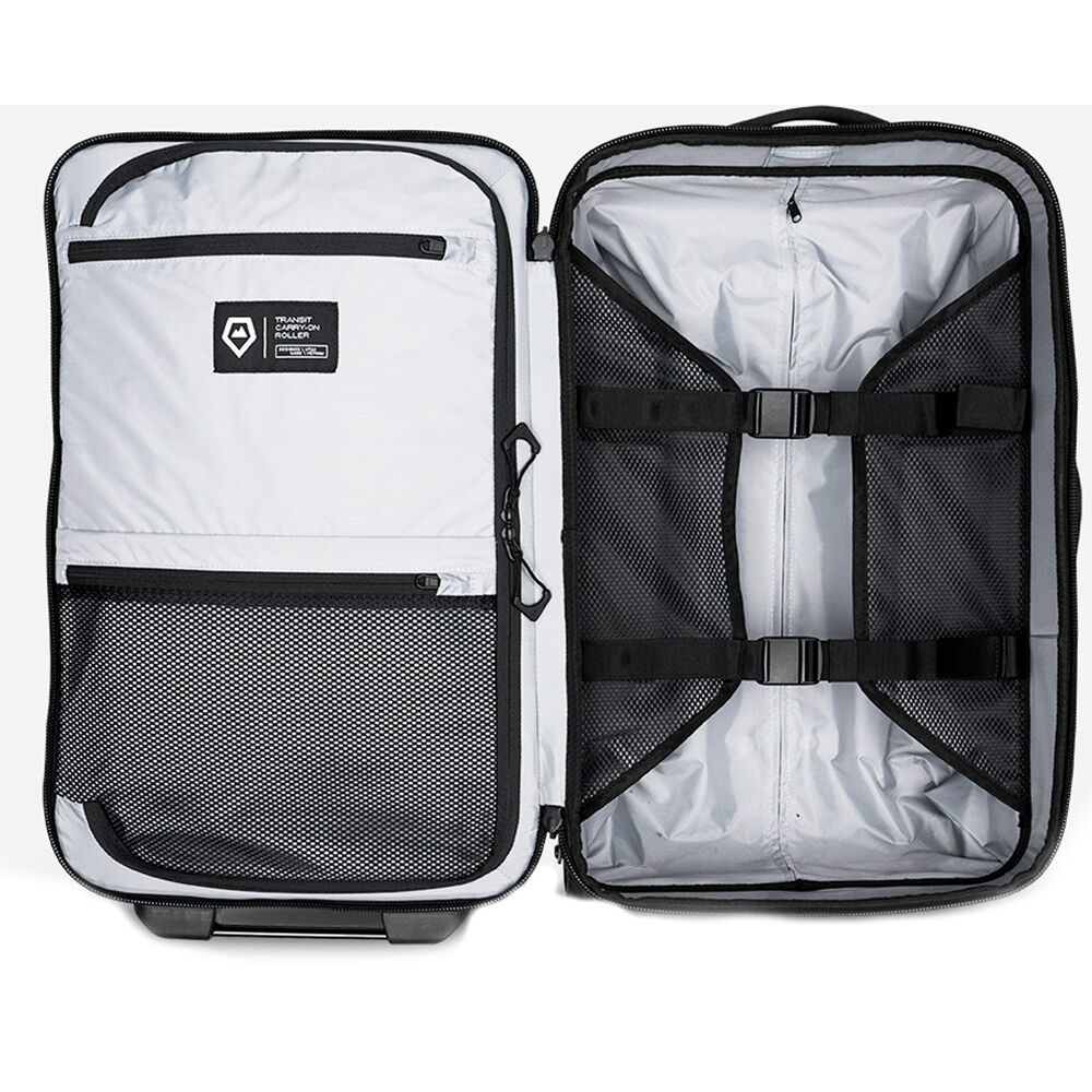 Sac à rouleaux de bagage à main Wandrd Transit - 40L - Black - Essential + Bundle