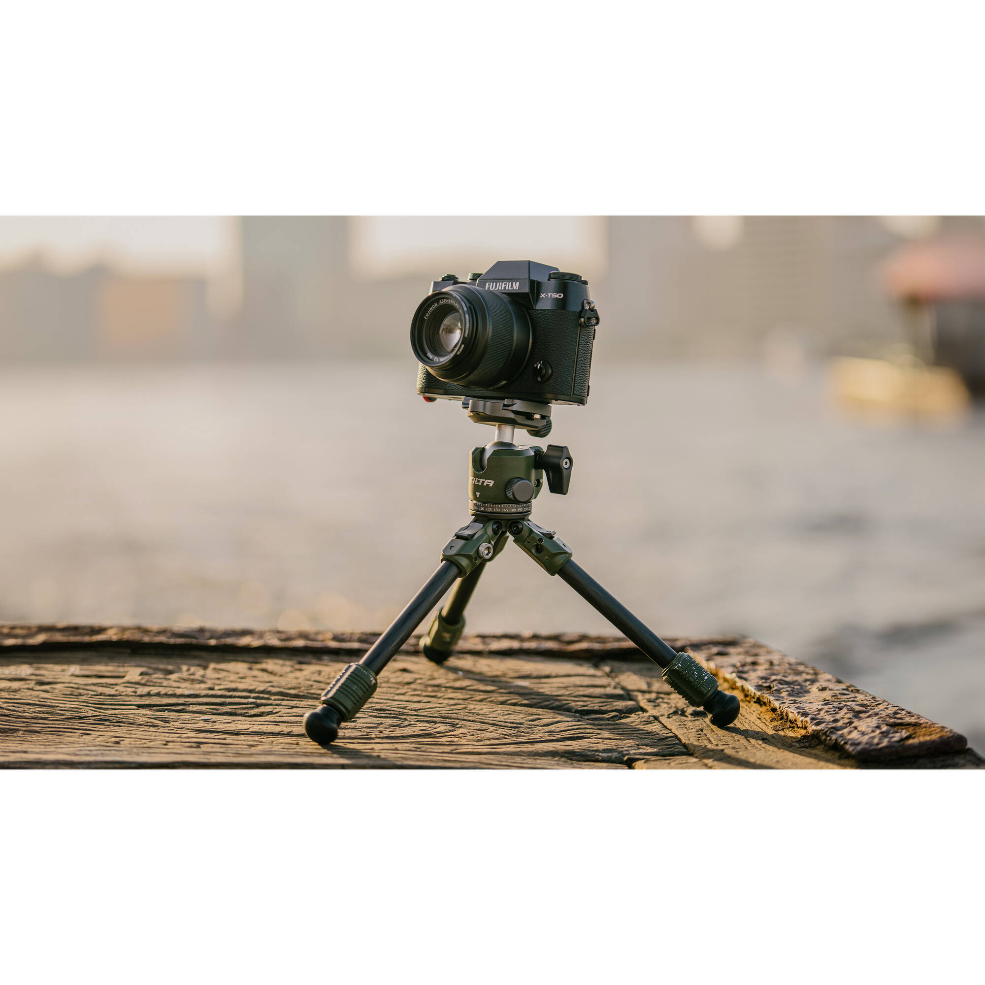 Tilta BT03 Carbon Fiber Tabletop Tripod with Ball Head (Forest Green)