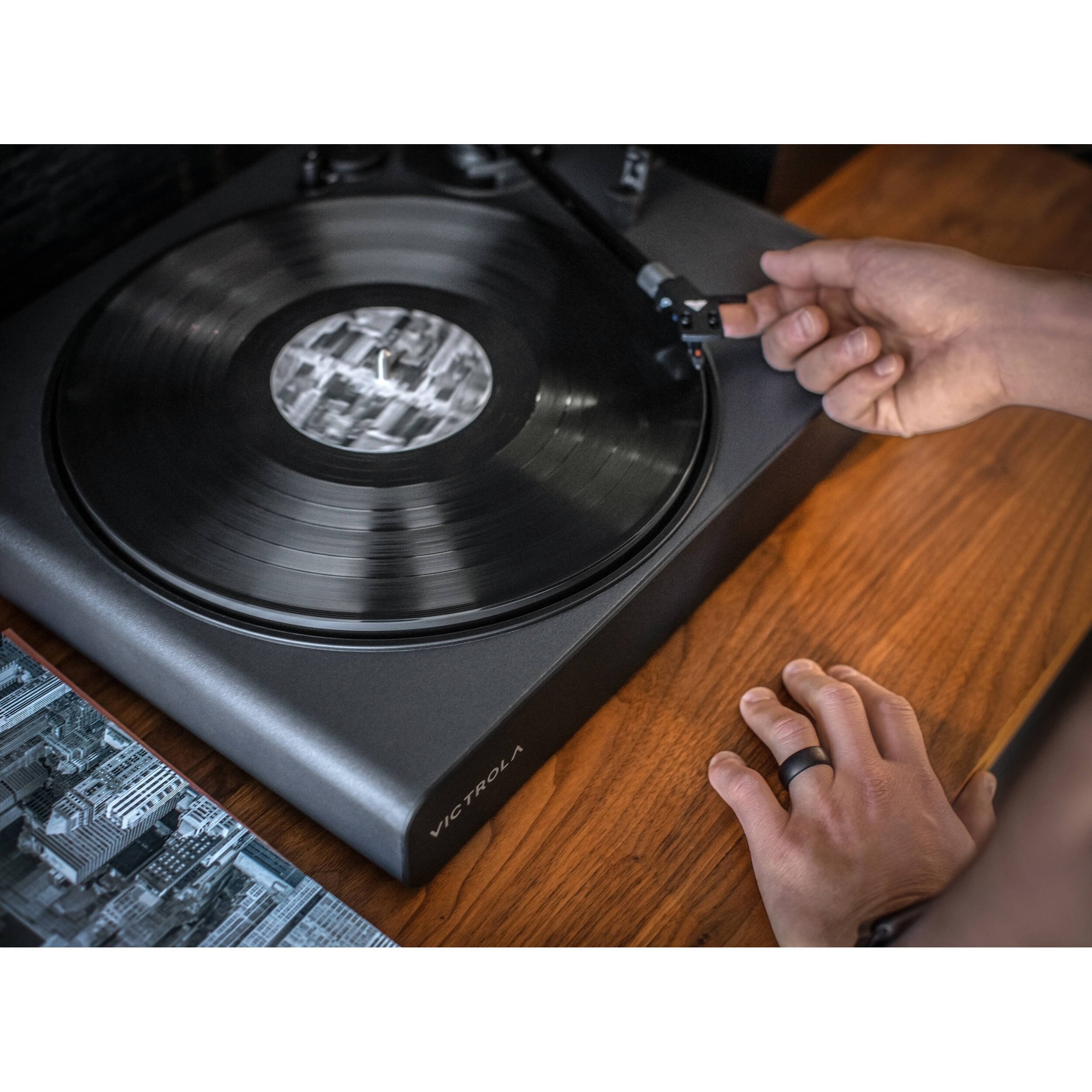Victrola Stream Onyx Manual Two-Speed Turntable with Ortofon OM 5E & Sonos (Black)