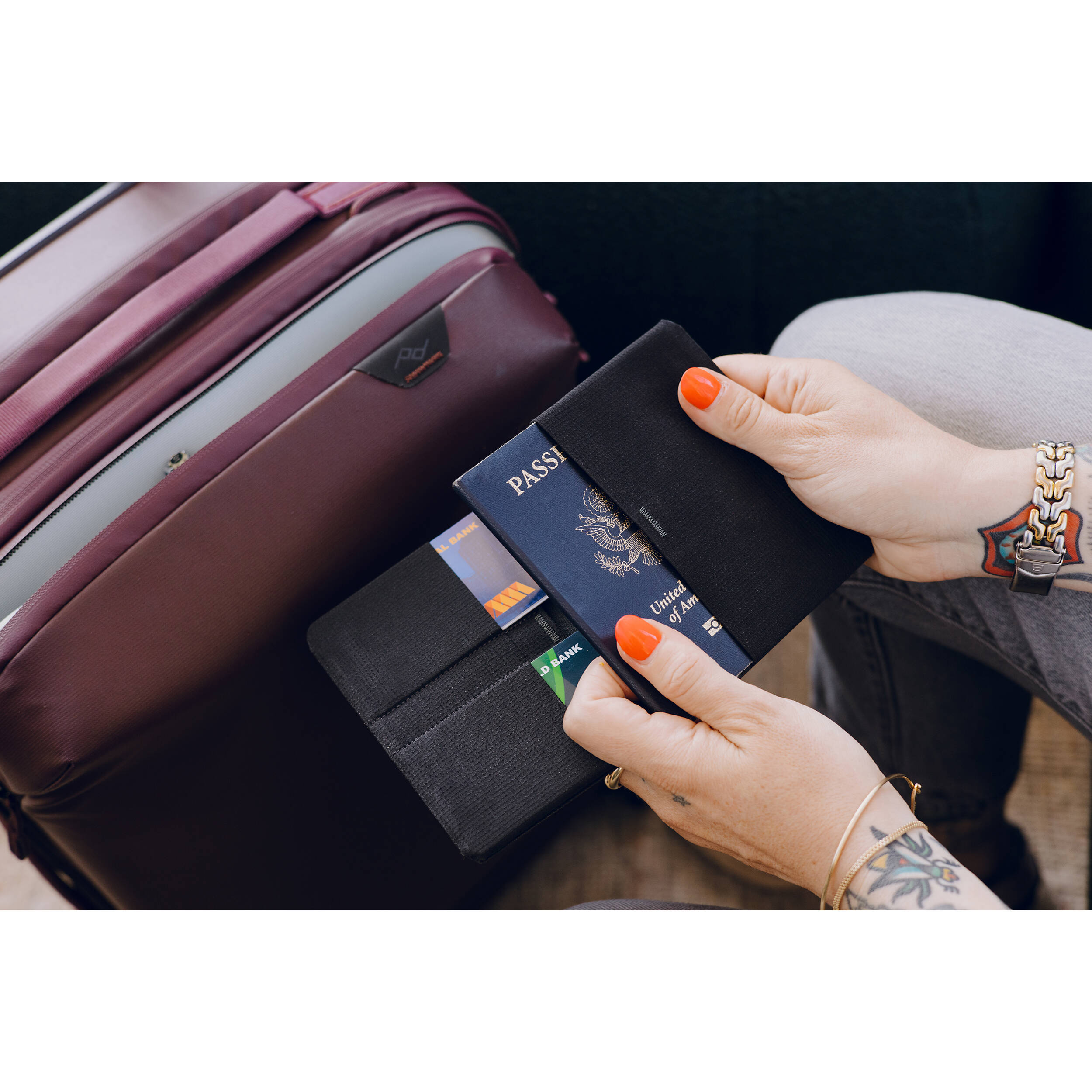 Peak Design Passport Wallet (Black)