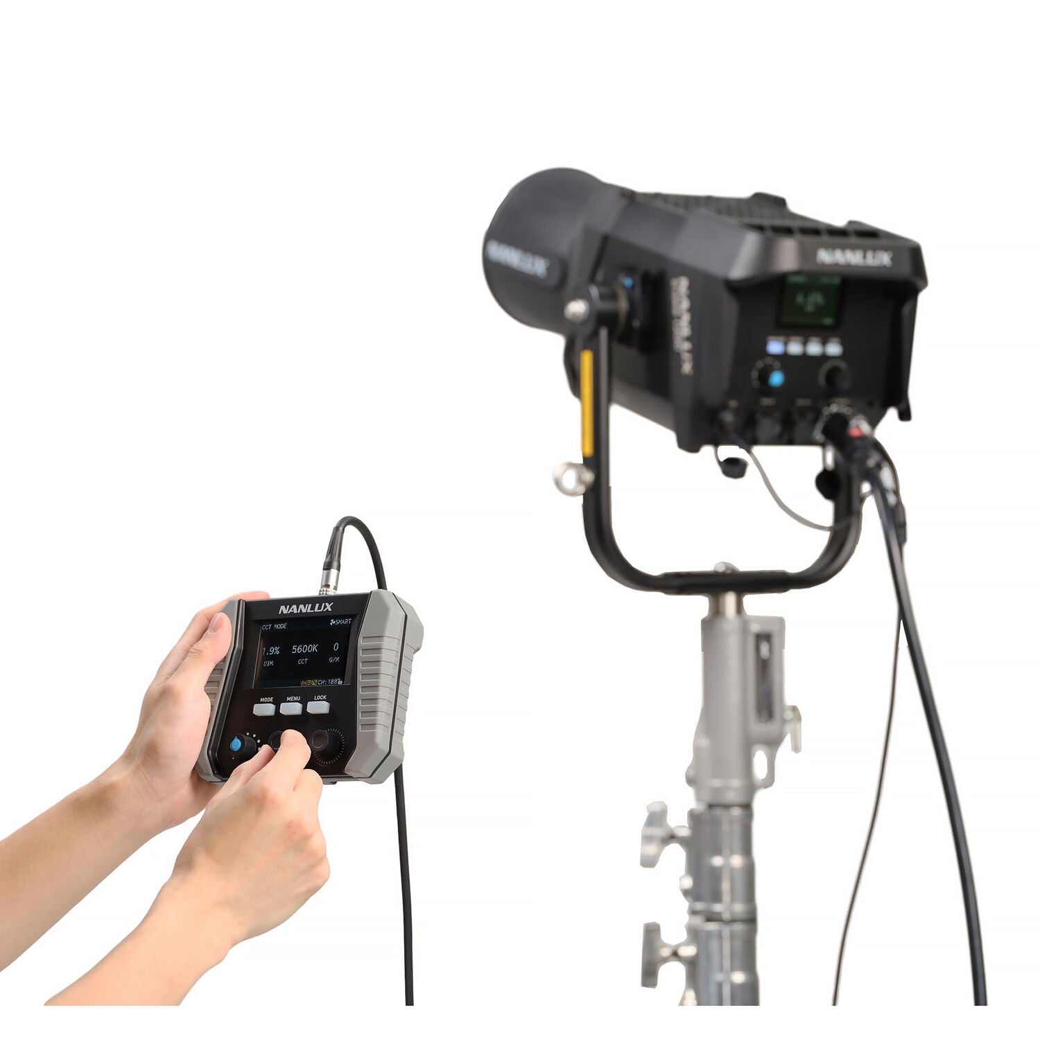 Contrôleur câblé Nanlux 6 Pin pour Dyno & Evoke Series