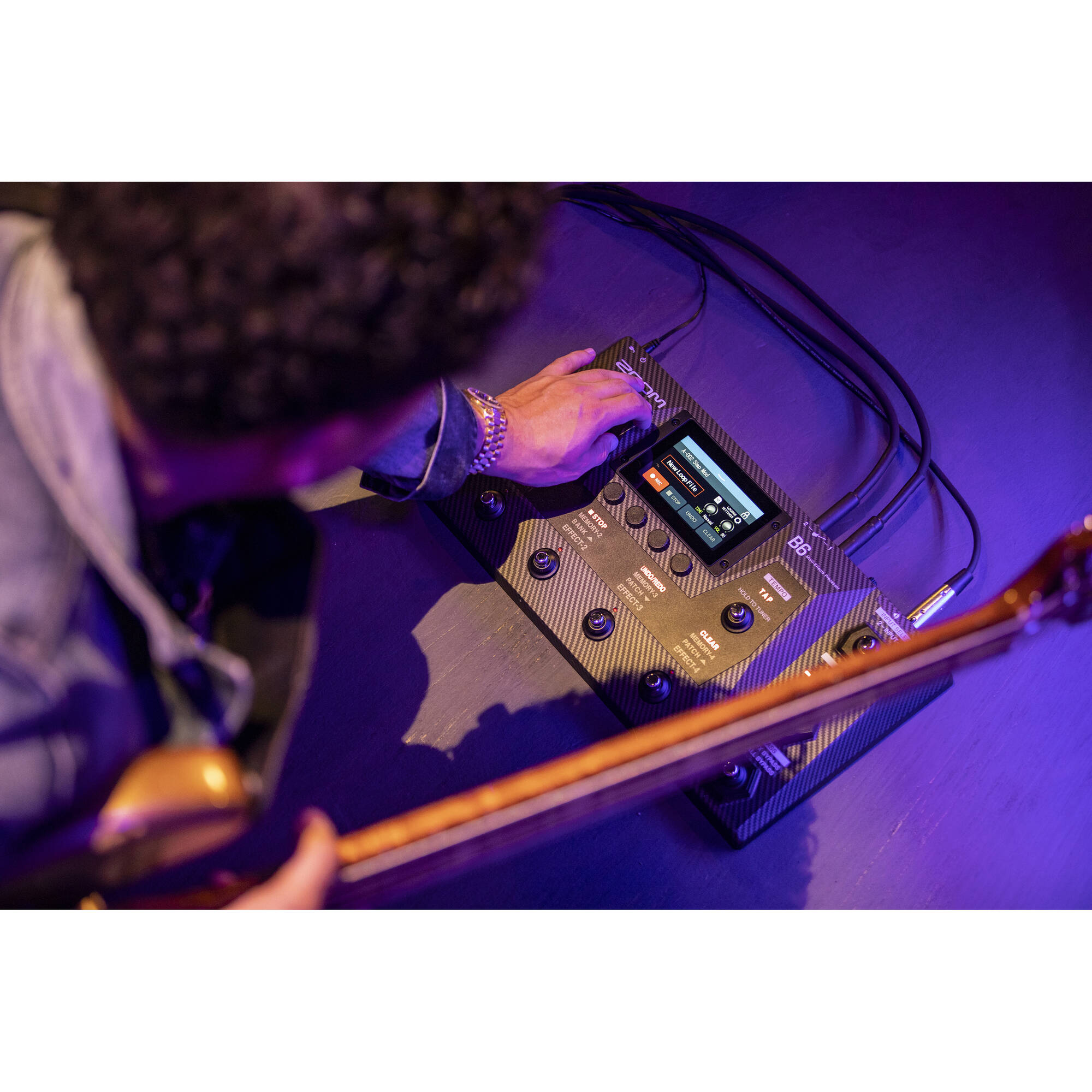 Zoom B6 Multi-Effects Processor for Electric Bass