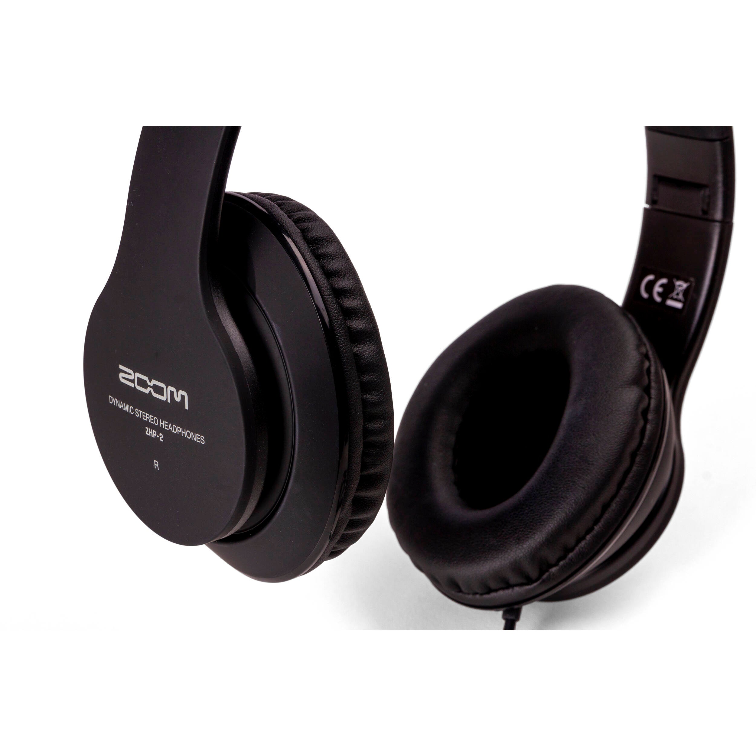 Zoom ZUM-2 Podcast Mic Pack with ZUM-2 Mic, Headphones, Desktop Stand, Cable & Windscreen