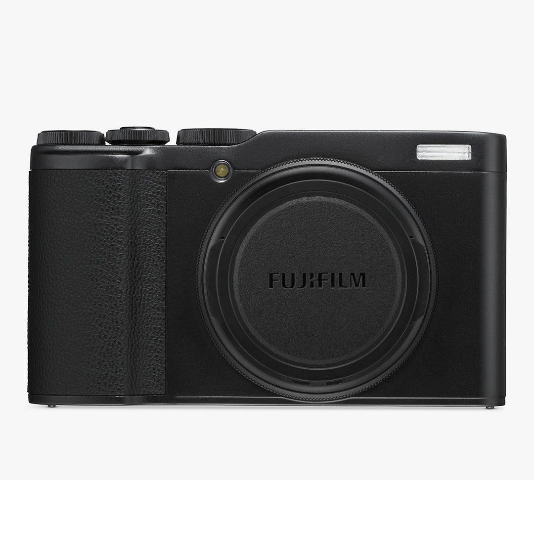 FujiFilm XF 10 Digital Camera with 18.5mm Wide Angle Lens