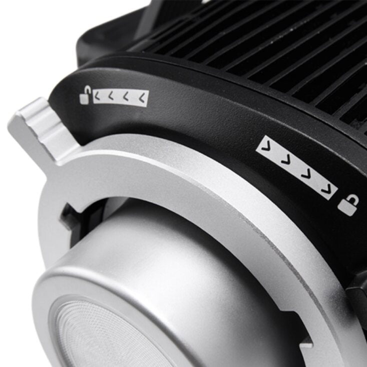 Aputure STORM 700x Tunable White LED Monolight
