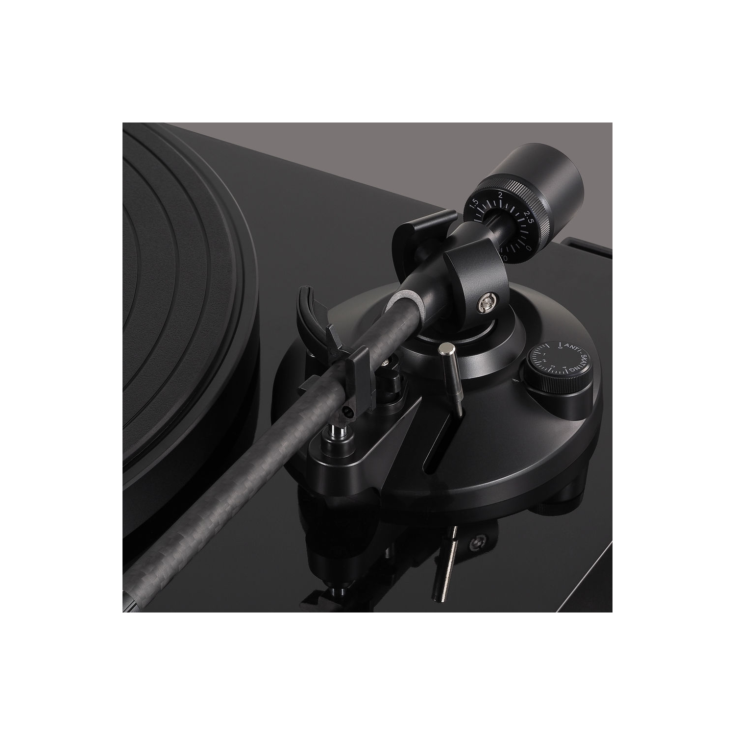 Audio-Technica Consumer AT-LPW50PB Fully Manual Two-Speed Stereo Turntable