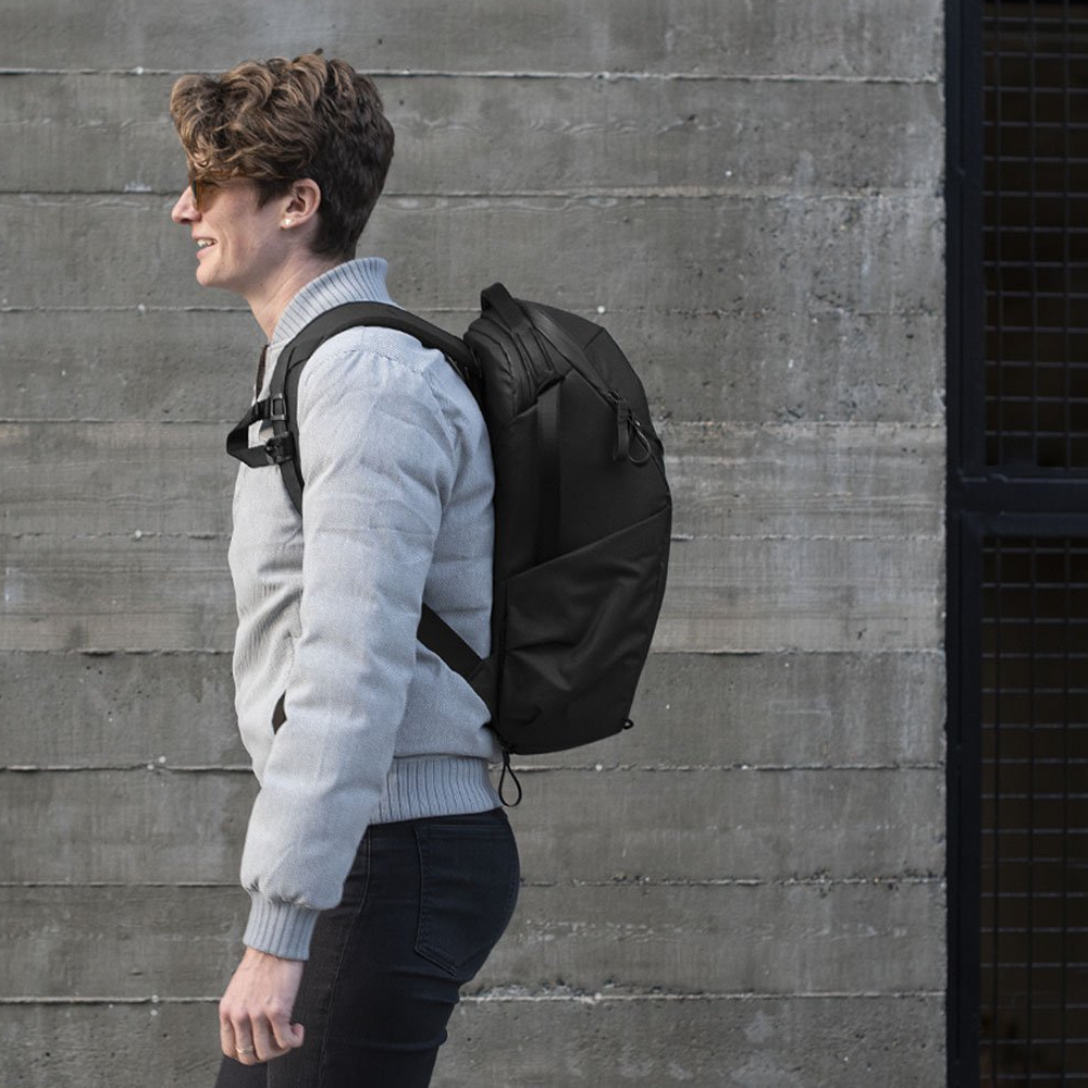 Peak Design Everyday Backpack 20L Zip BEDBZ-20-BK-3 Peak Design Everyday Backpack 20L Zip BEDBZ-20-BK-3